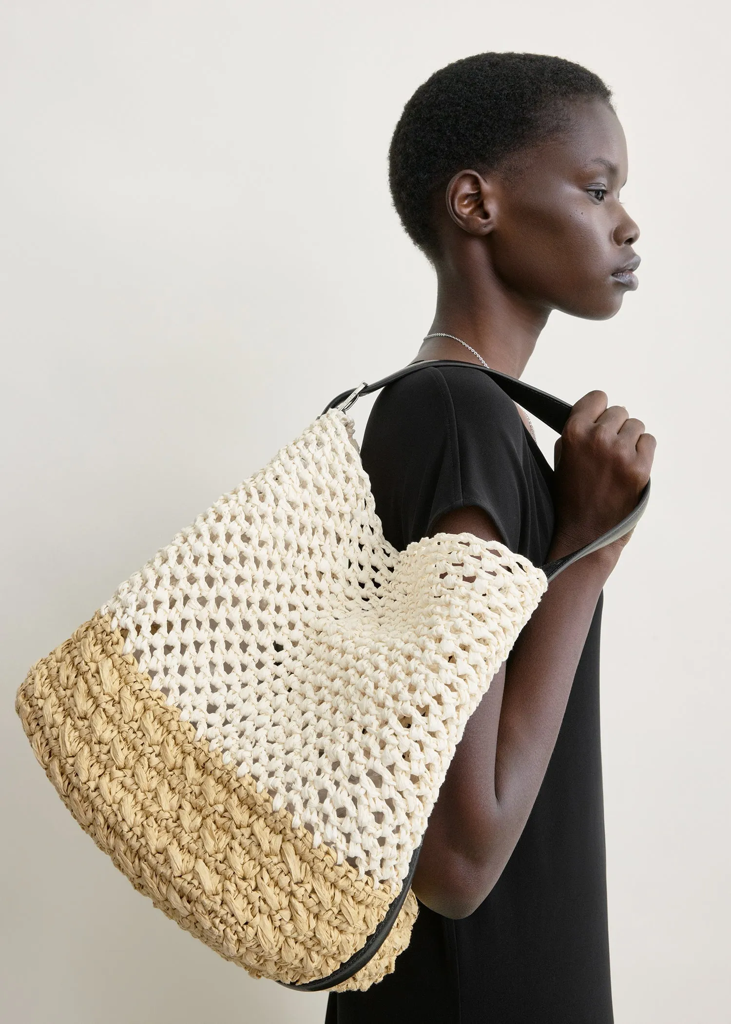 Medium belted paper raffia tote ecru/vanilla sold by Toteme product image thumbnail 3