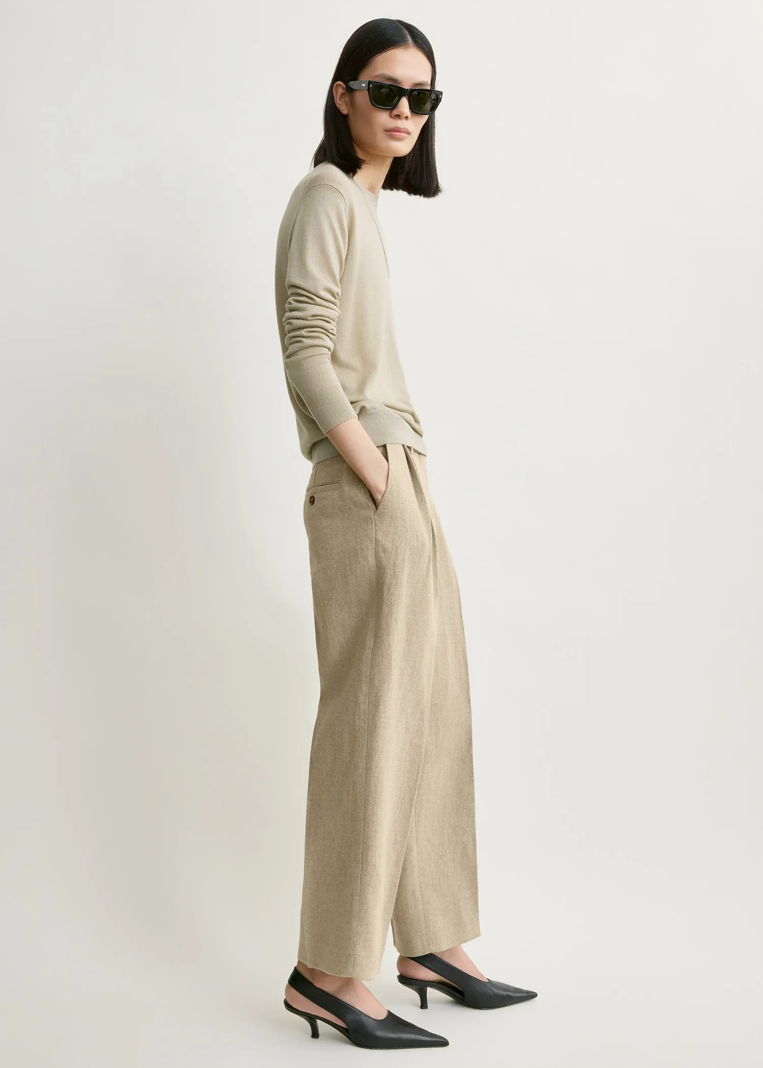 Double-pleat cropped linen trousers beige sold by Toteme product image thumbnail 2