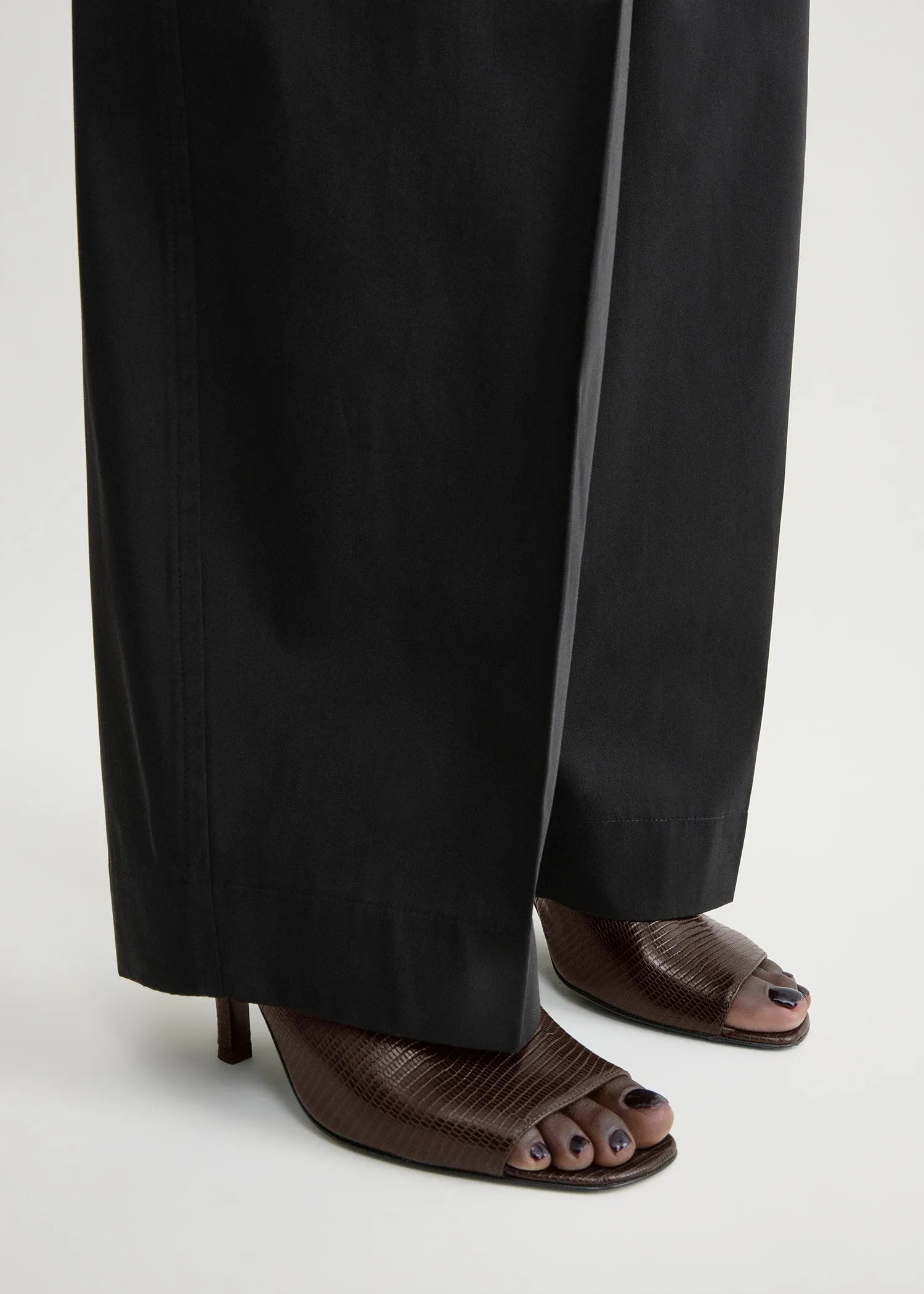 Contour lizard-embossed slingbacks brown sold by Toteme product image thumbnail 3