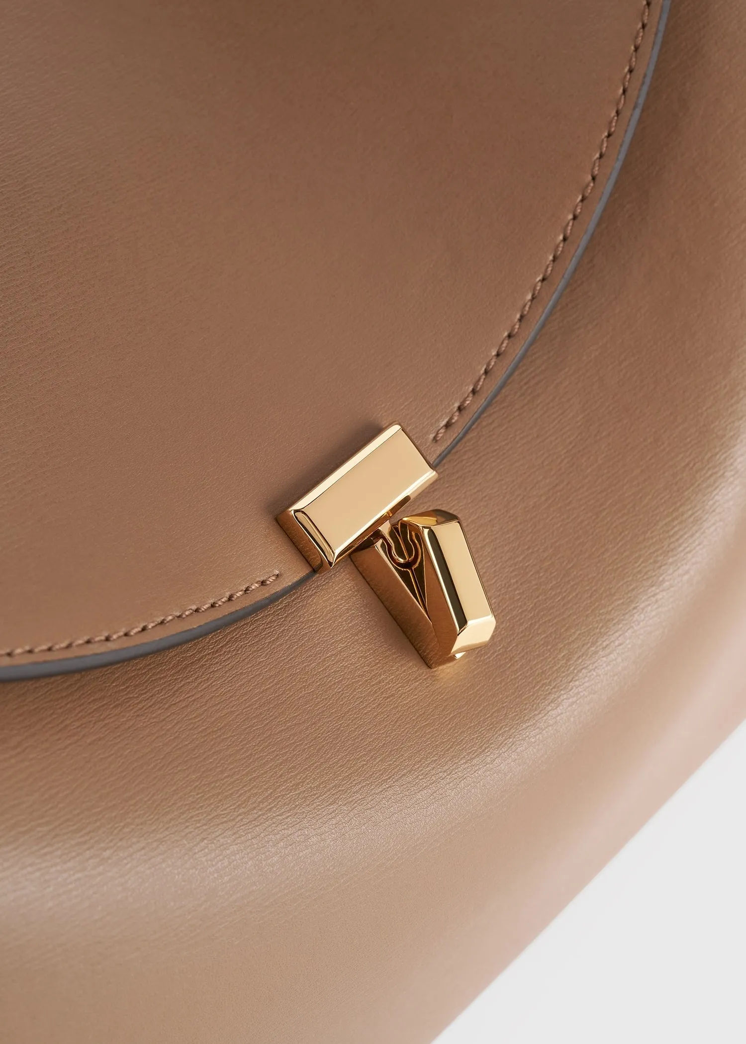 T-lock leather top handle camel sold by Toteme product image thumbnail 5