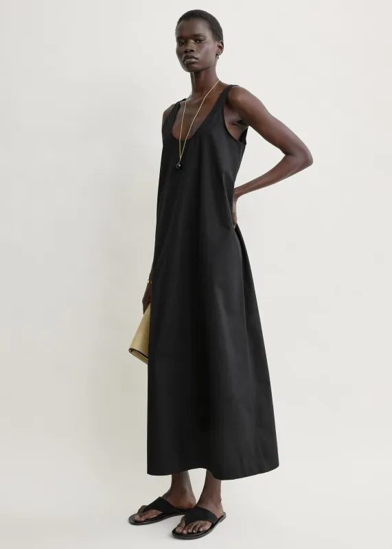 Scoop poplin dress black made by Toteme