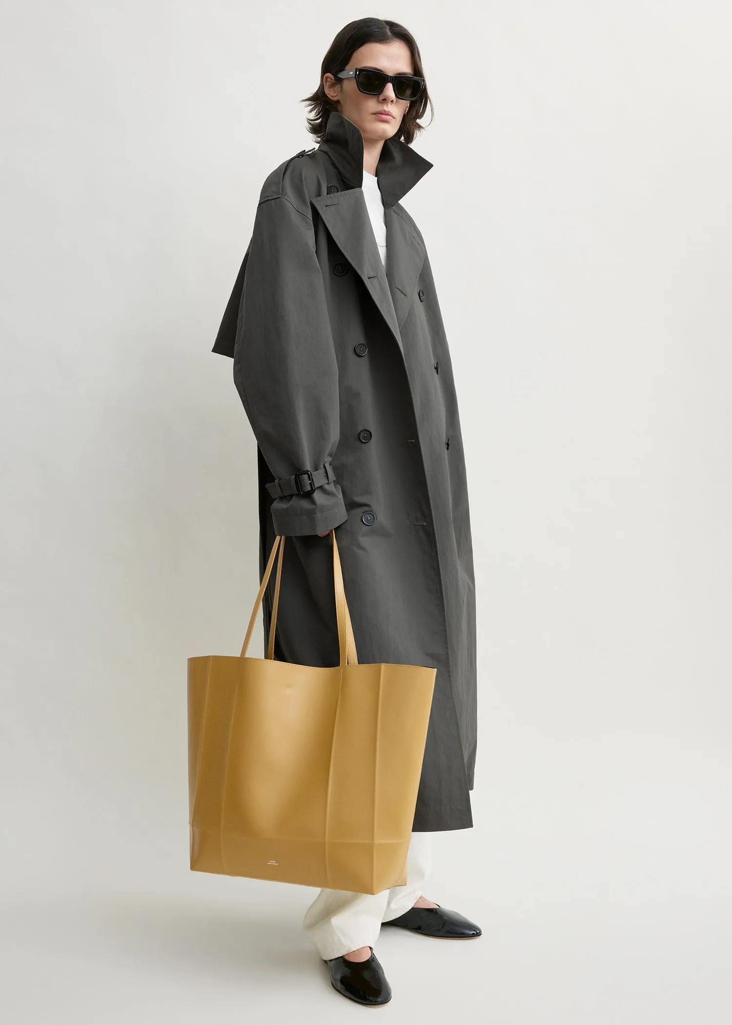 Roam leather tote manuka sold by Toteme product image thumbnail 2