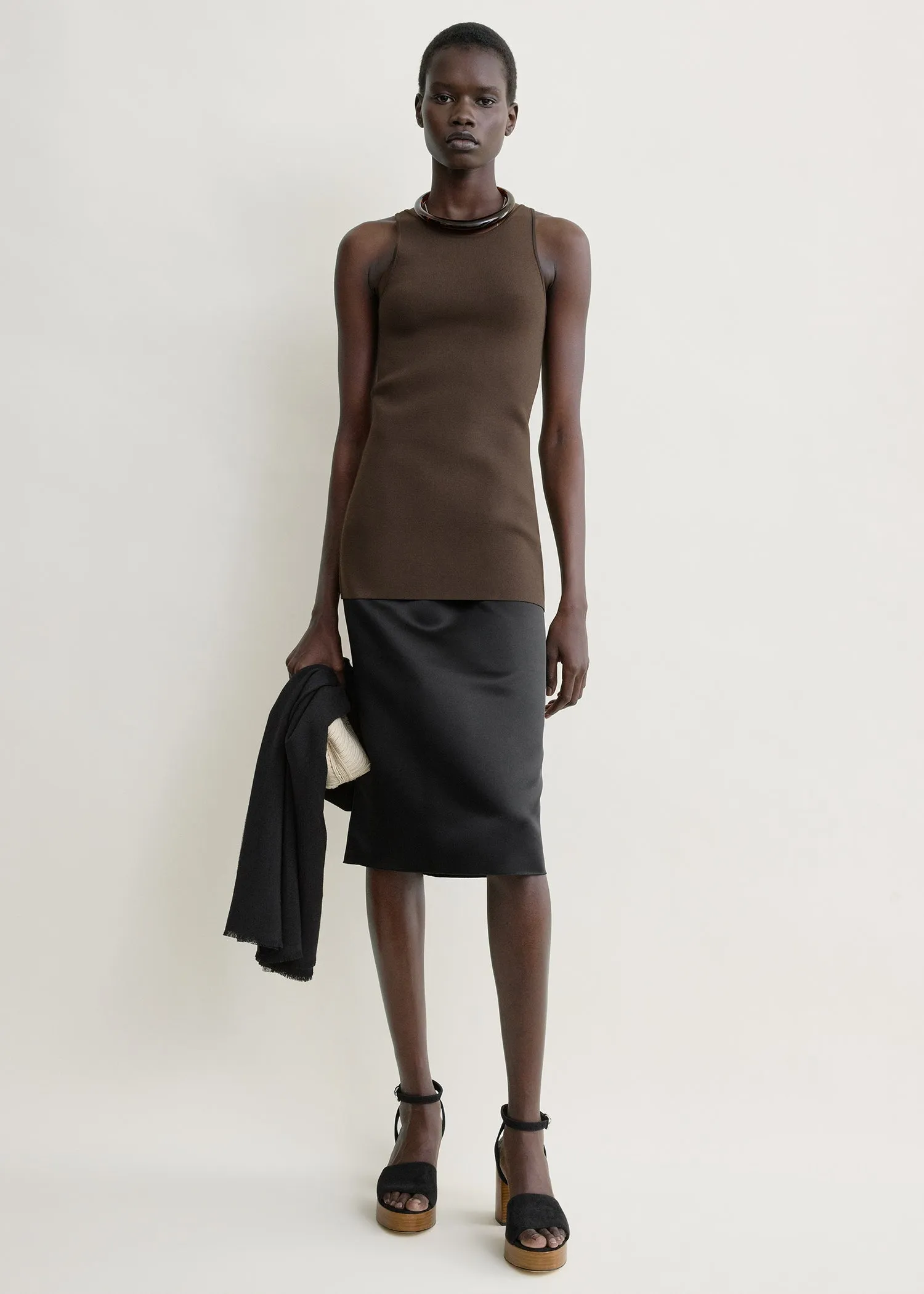 Classic compact knit tank walnut sold by Toteme