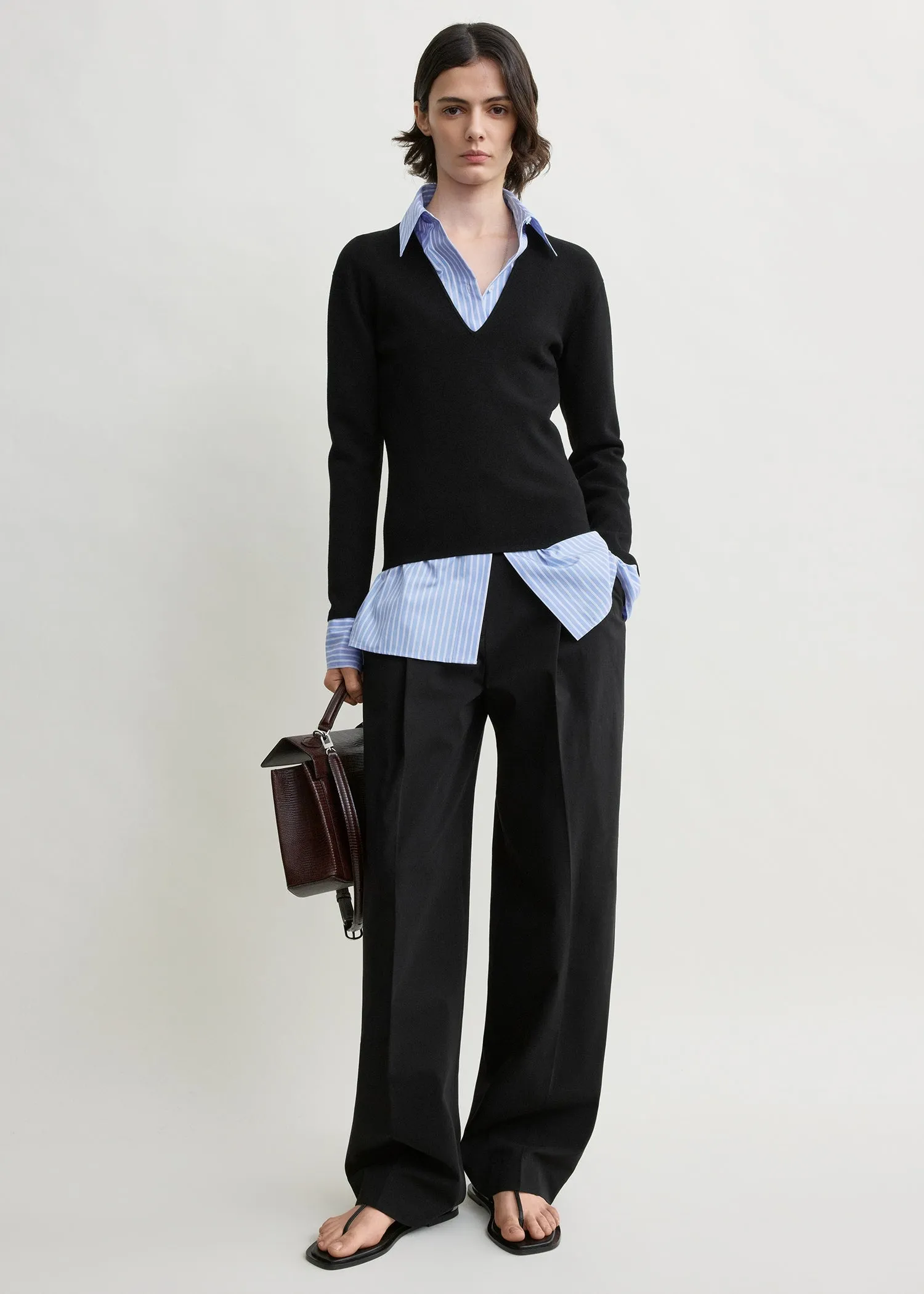 Compact knit v-neck black sold by Toteme product image thumbnail 2