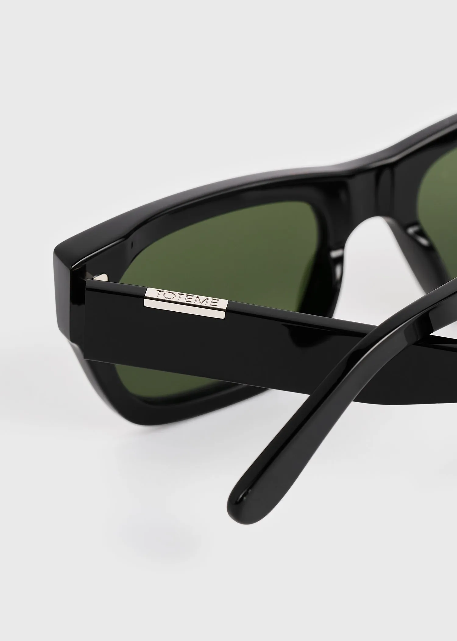 Voyager sunglasses black sold by Toteme product image thumbnail 4