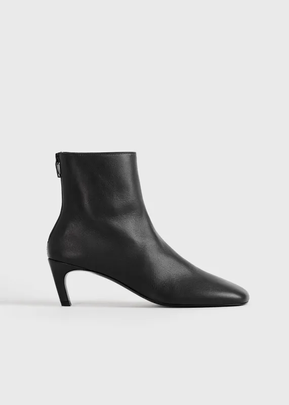Nappa mid-heel boots black made by Toteme