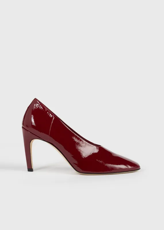 Slip naplack pumps cherry made by Toteme