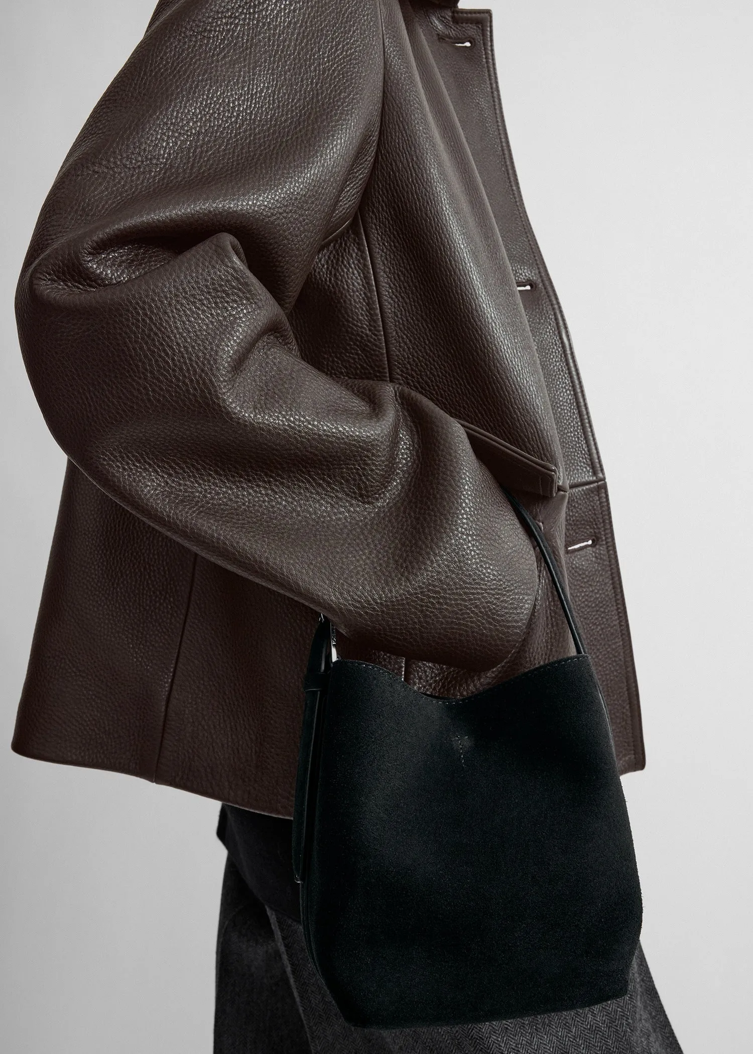 Small Belted suede tote black sold by Toteme product image thumbnail 3