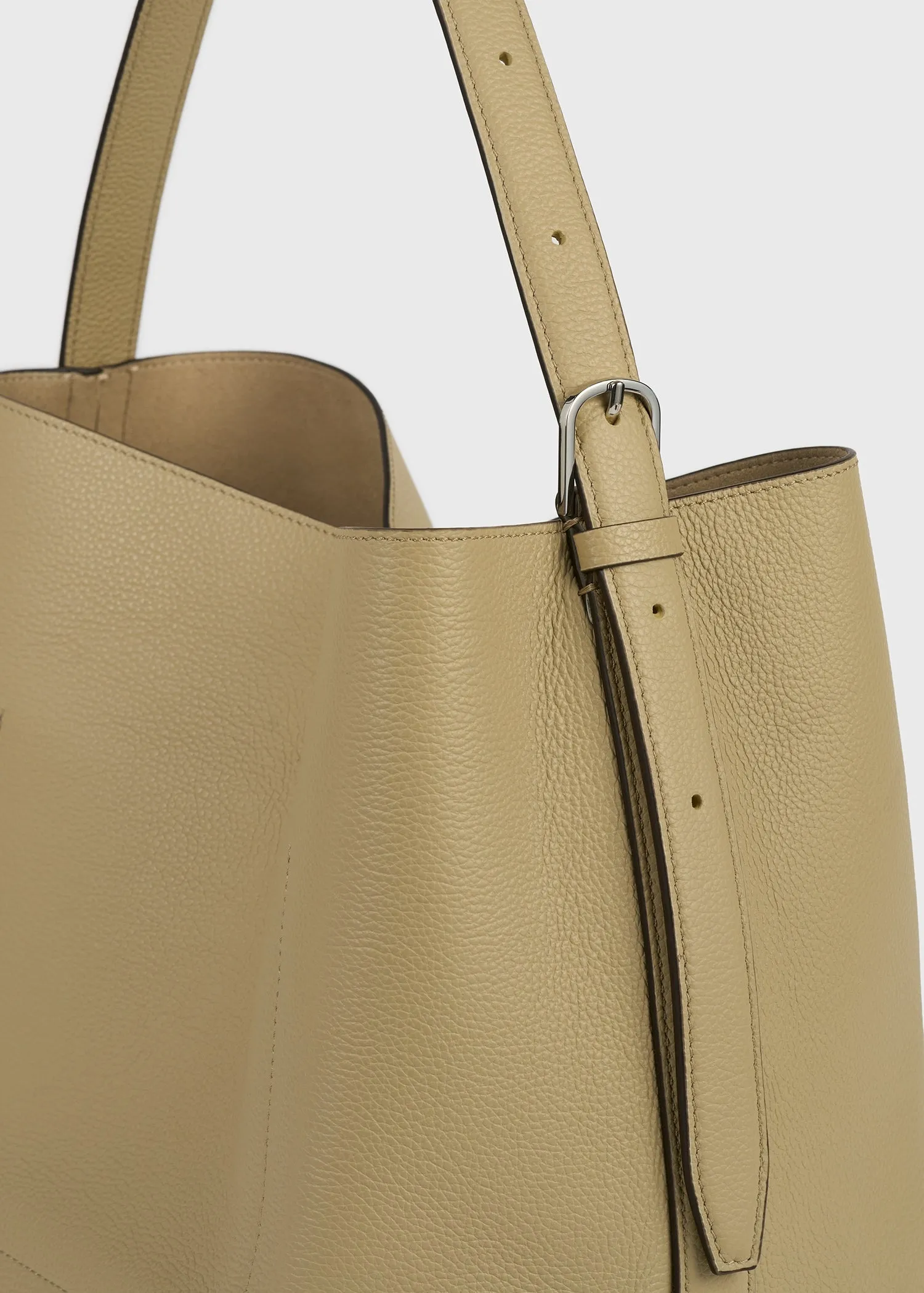 Medium belted grained-leather tote cashew sold by Toteme product image thumbnail 5