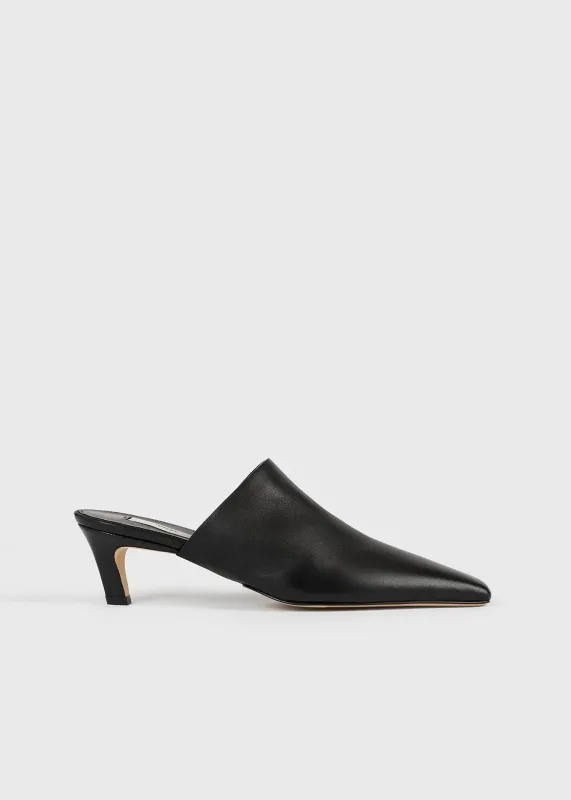 Soft nappa mules black made by Toteme