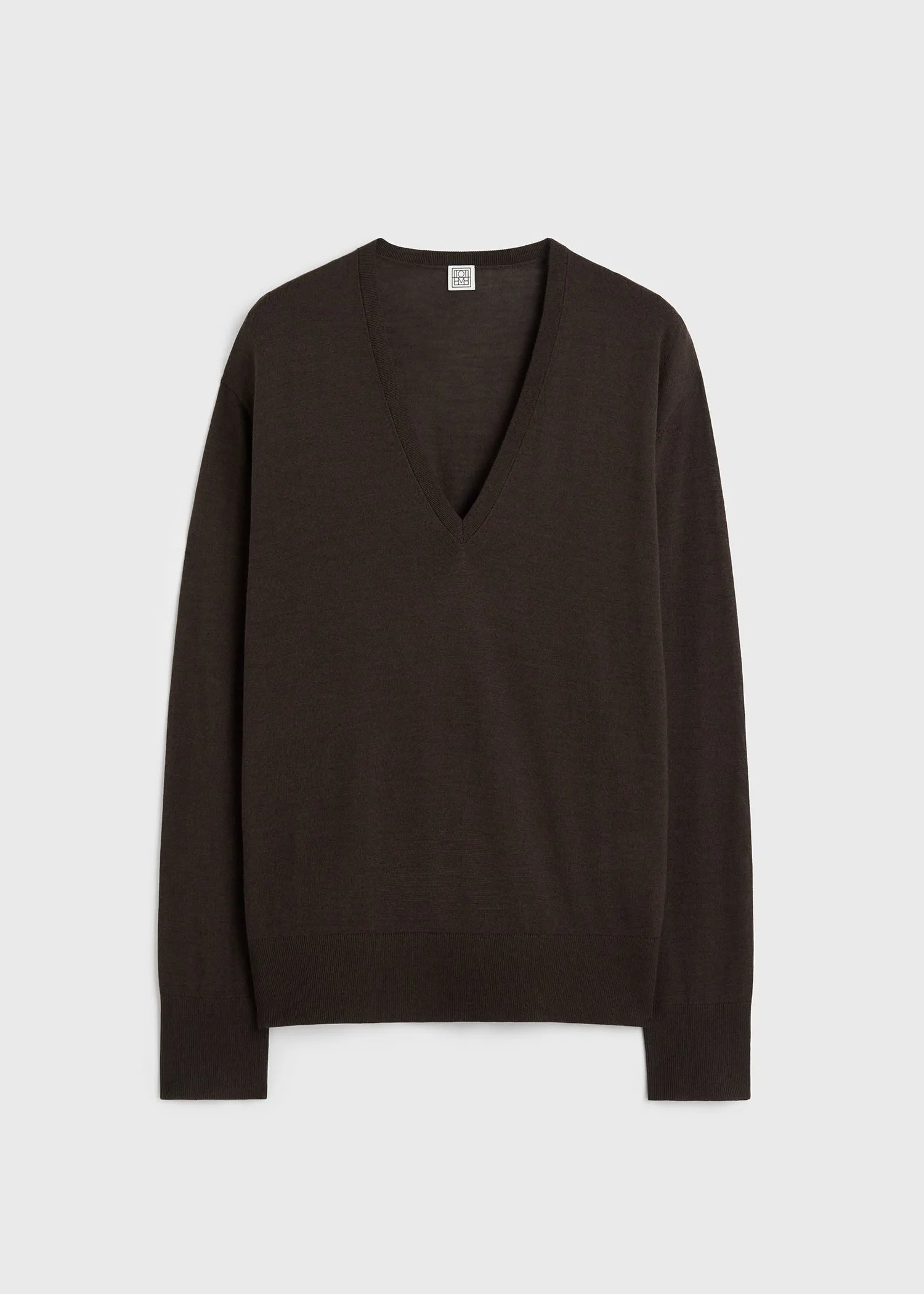 Fine v-neck knit fondante sold by Toteme product image thumbnail 5