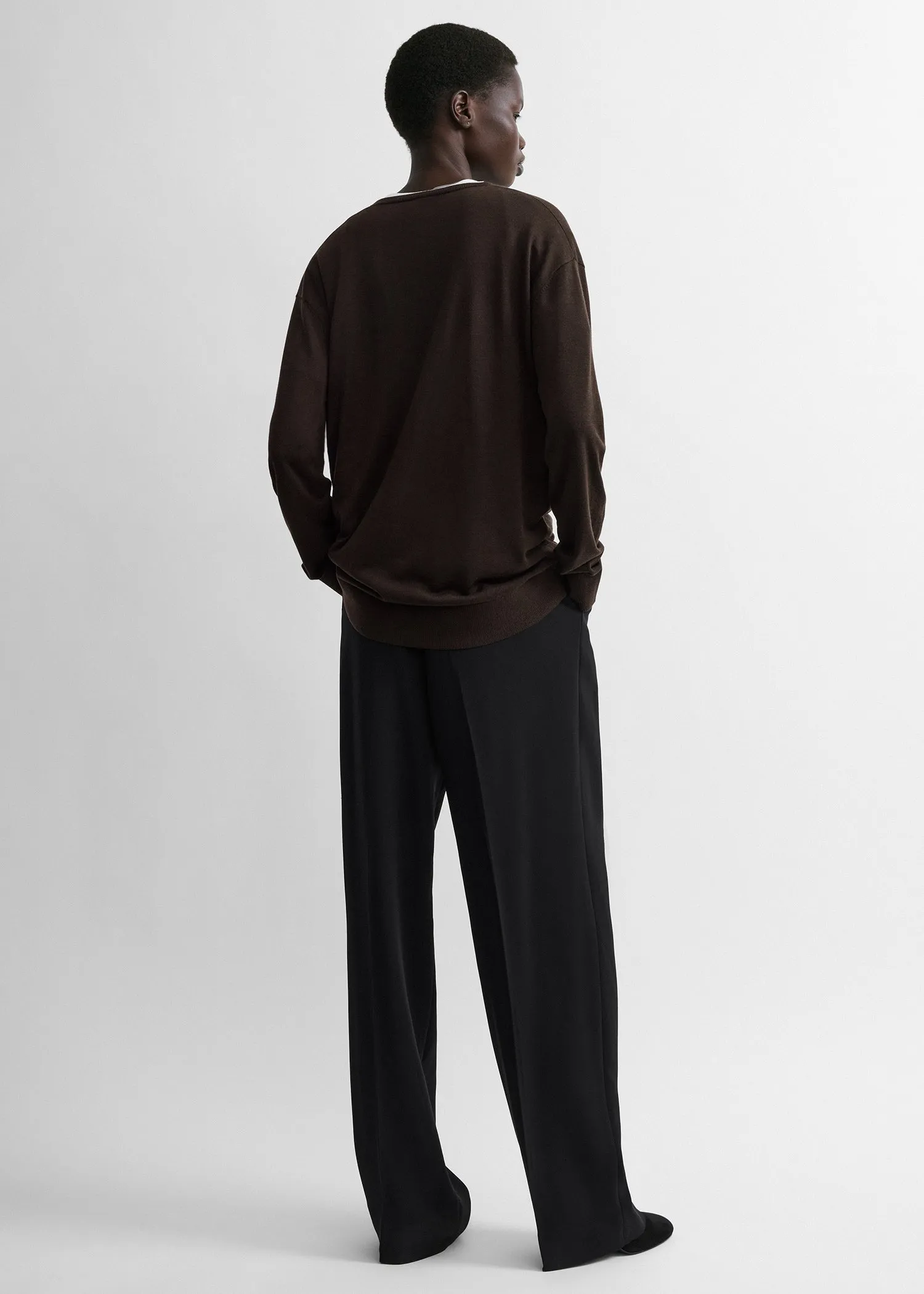 Fine v-neck knit fondante sold by Toteme product image thumbnail 3