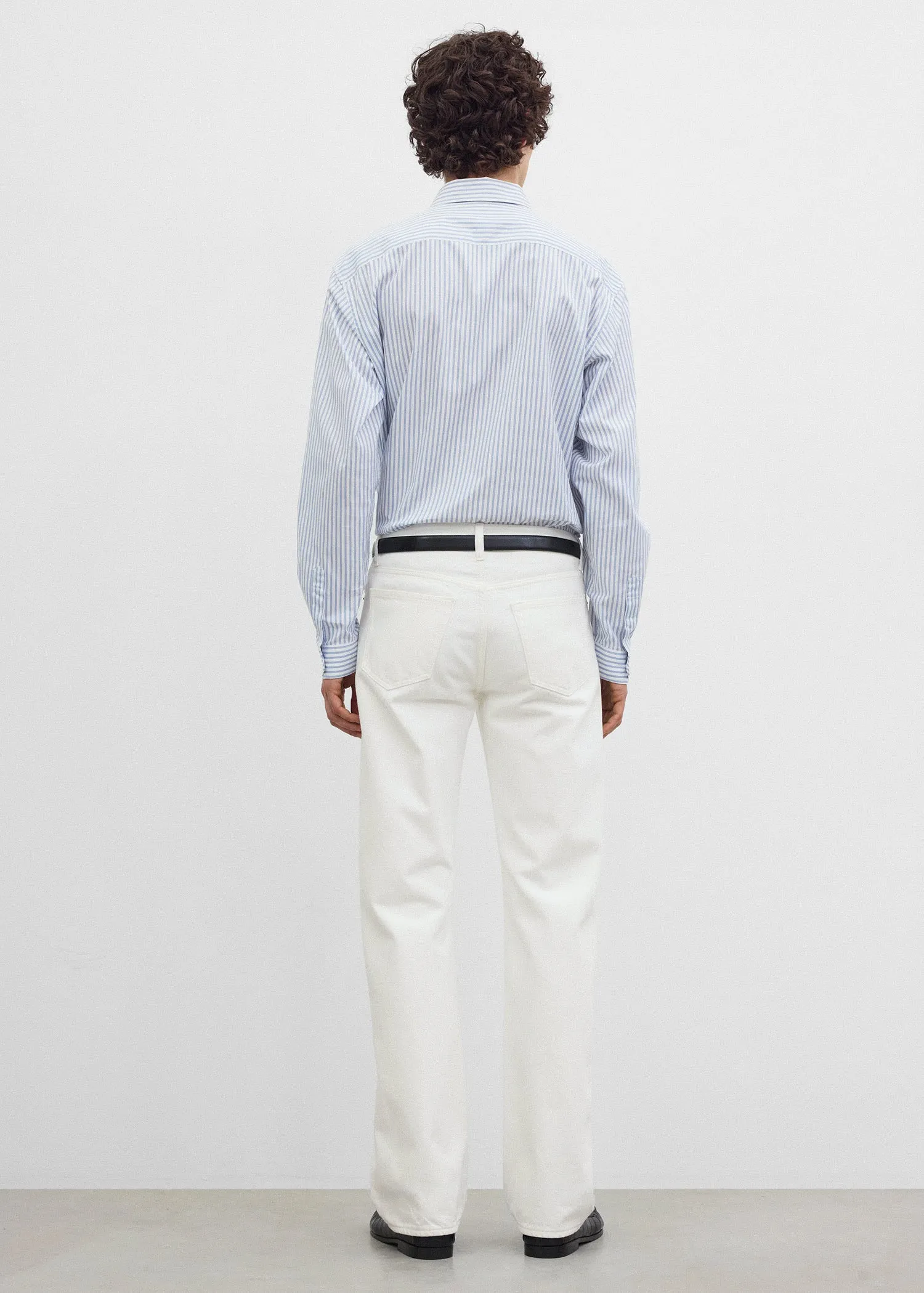 2601 Straight white sold by Toteme product image thumbnail 3