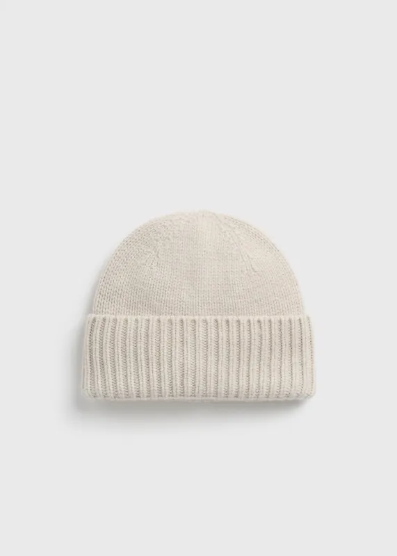 Lambswool beanie almond made by Toteme