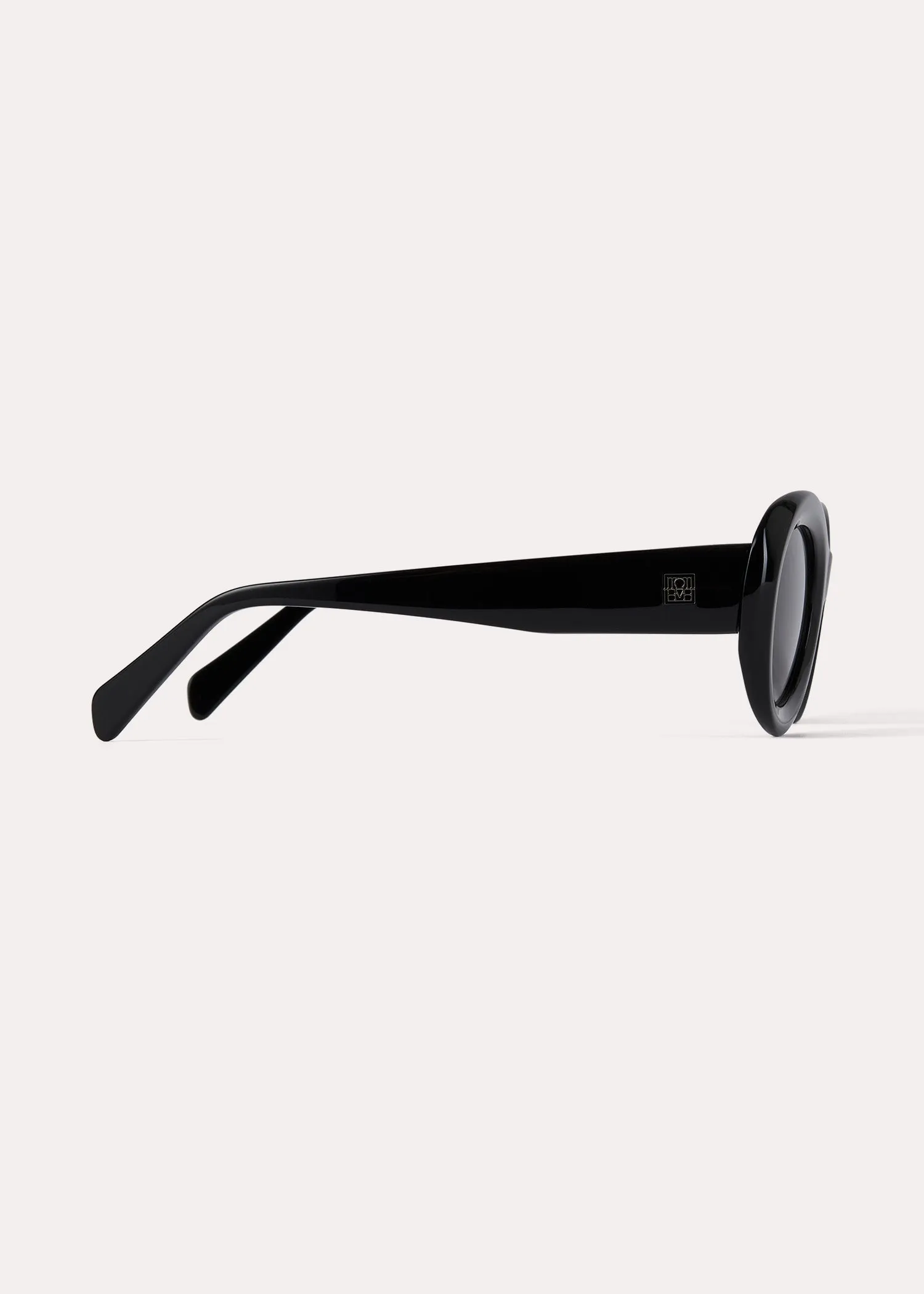 Oval sunglasses black sold by Toteme product image thumbnail 4