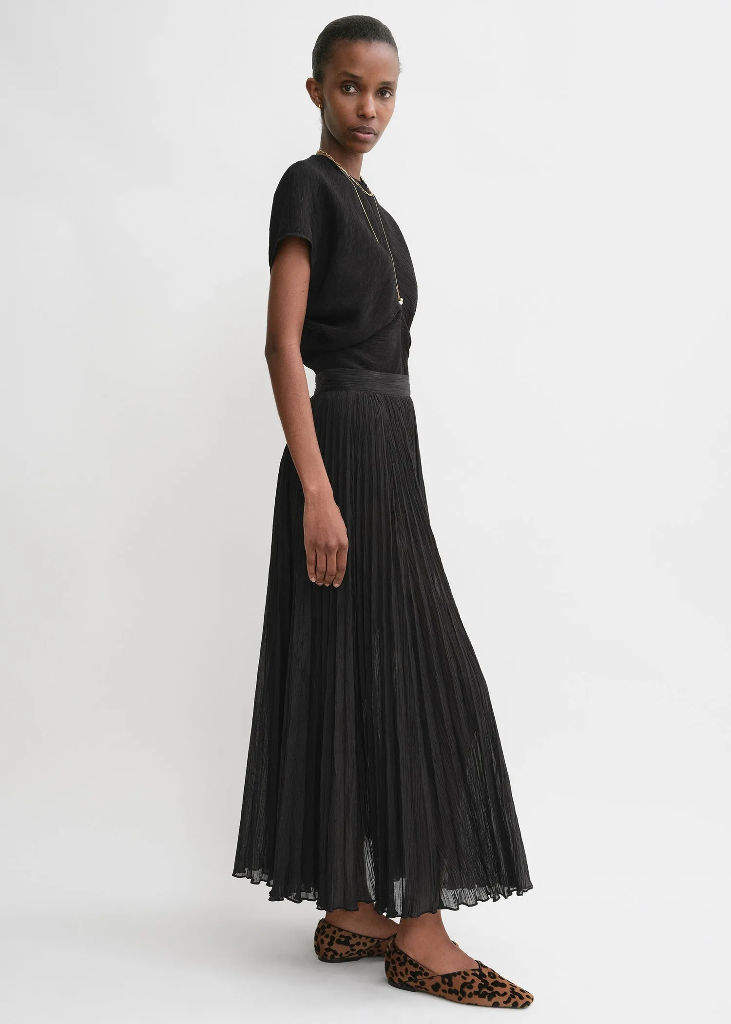 Crinkled plissé skirt black sold by Toteme product image thumbnail 2