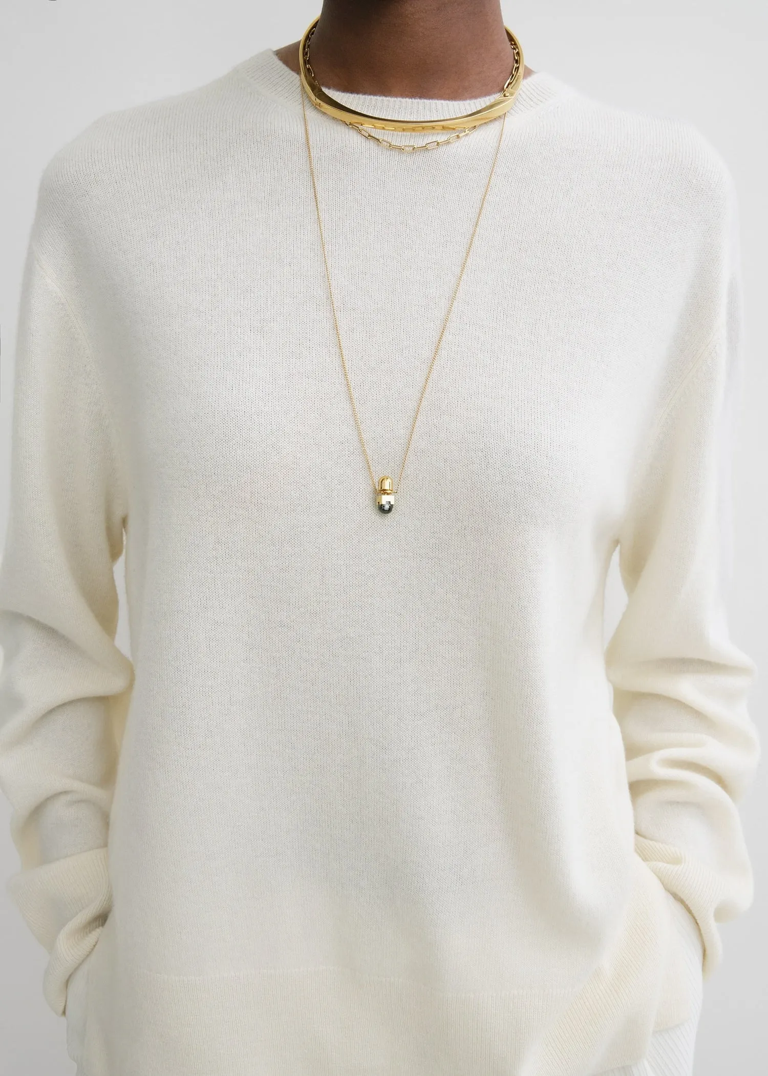 Crew-neck cashmere knit meringue sold by Toteme product image thumbnail 4