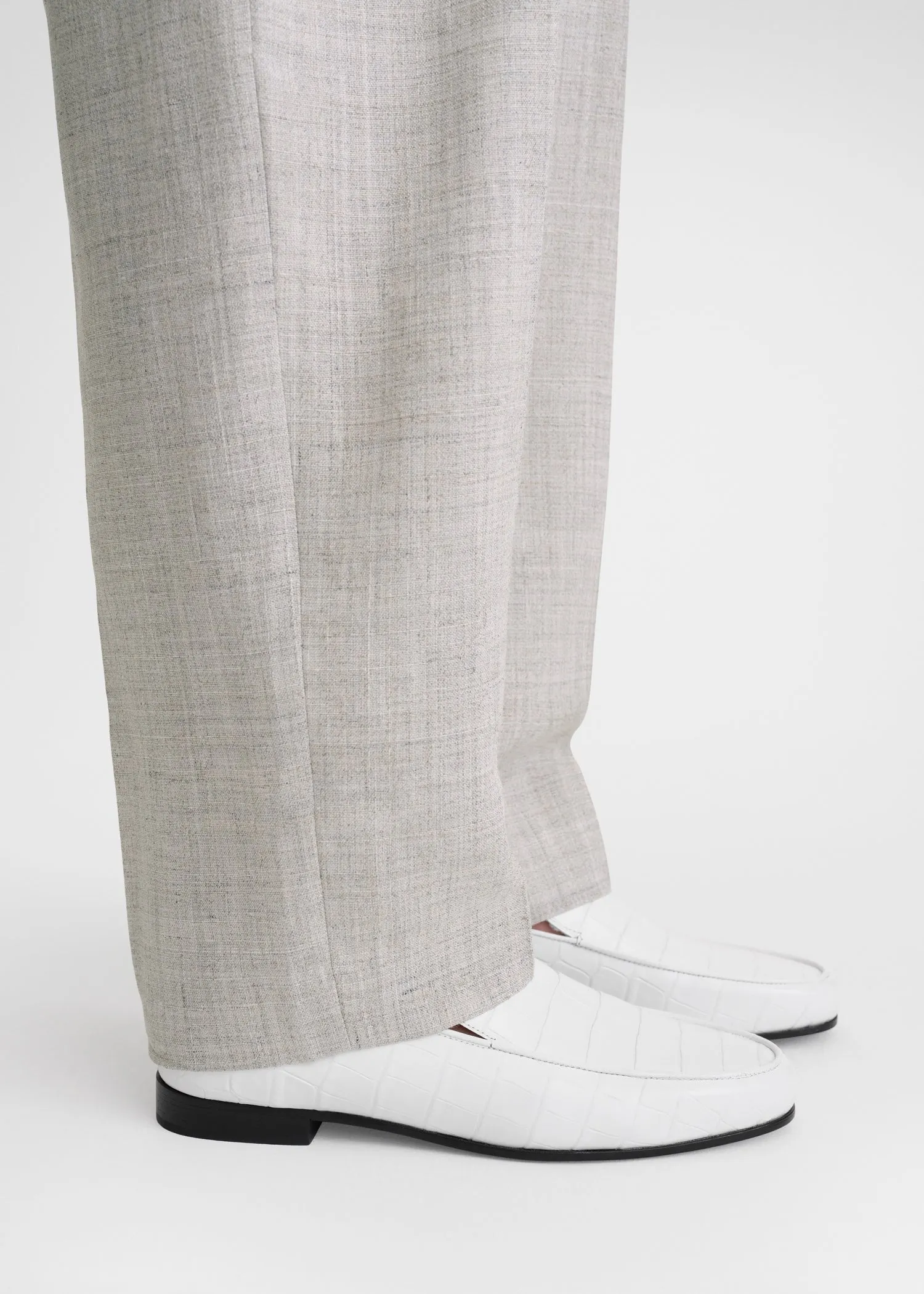 The Croco Oval Loafer white sold by Toteme product image thumbnail 3