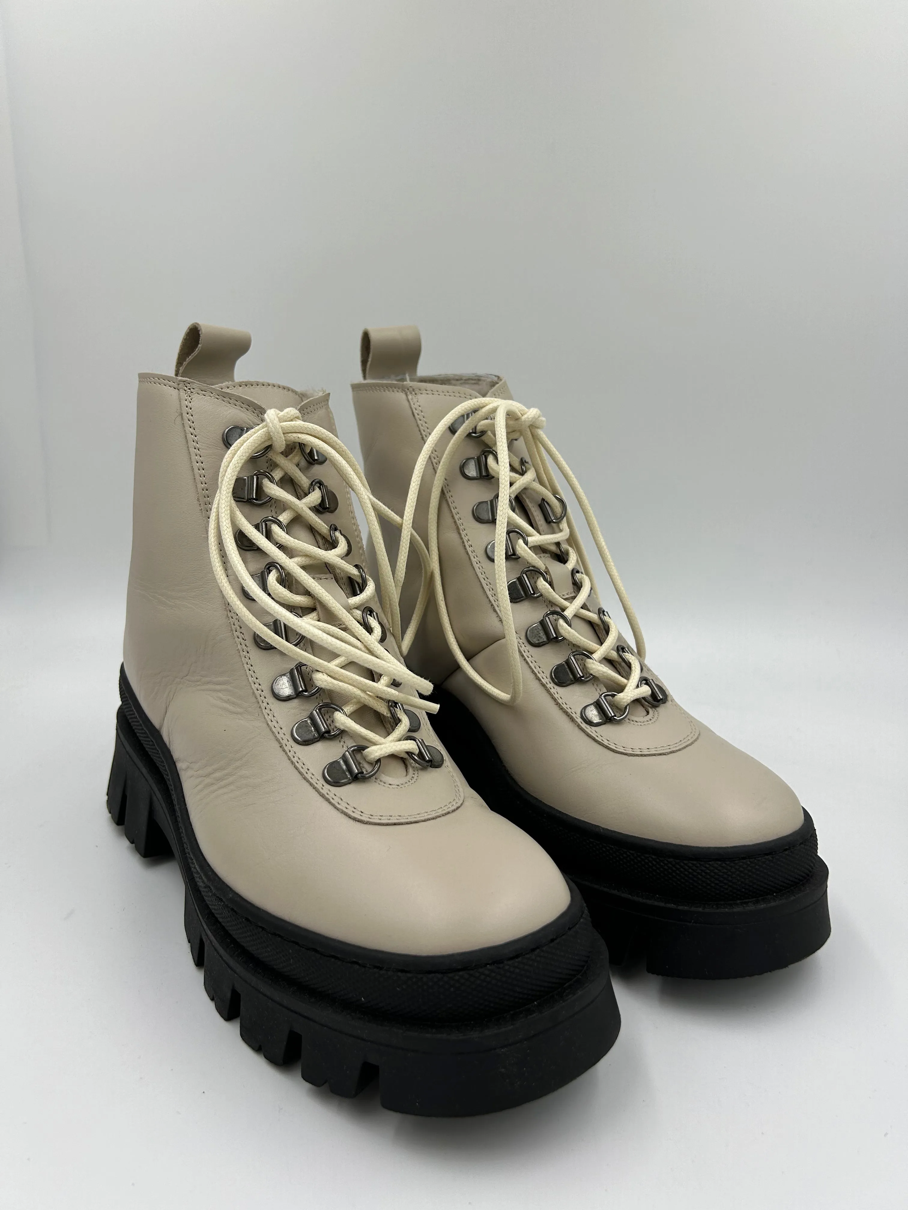 Imperfect Bormio Cream Winter Boot sold by Maguire Shoes product image thumbnail 4