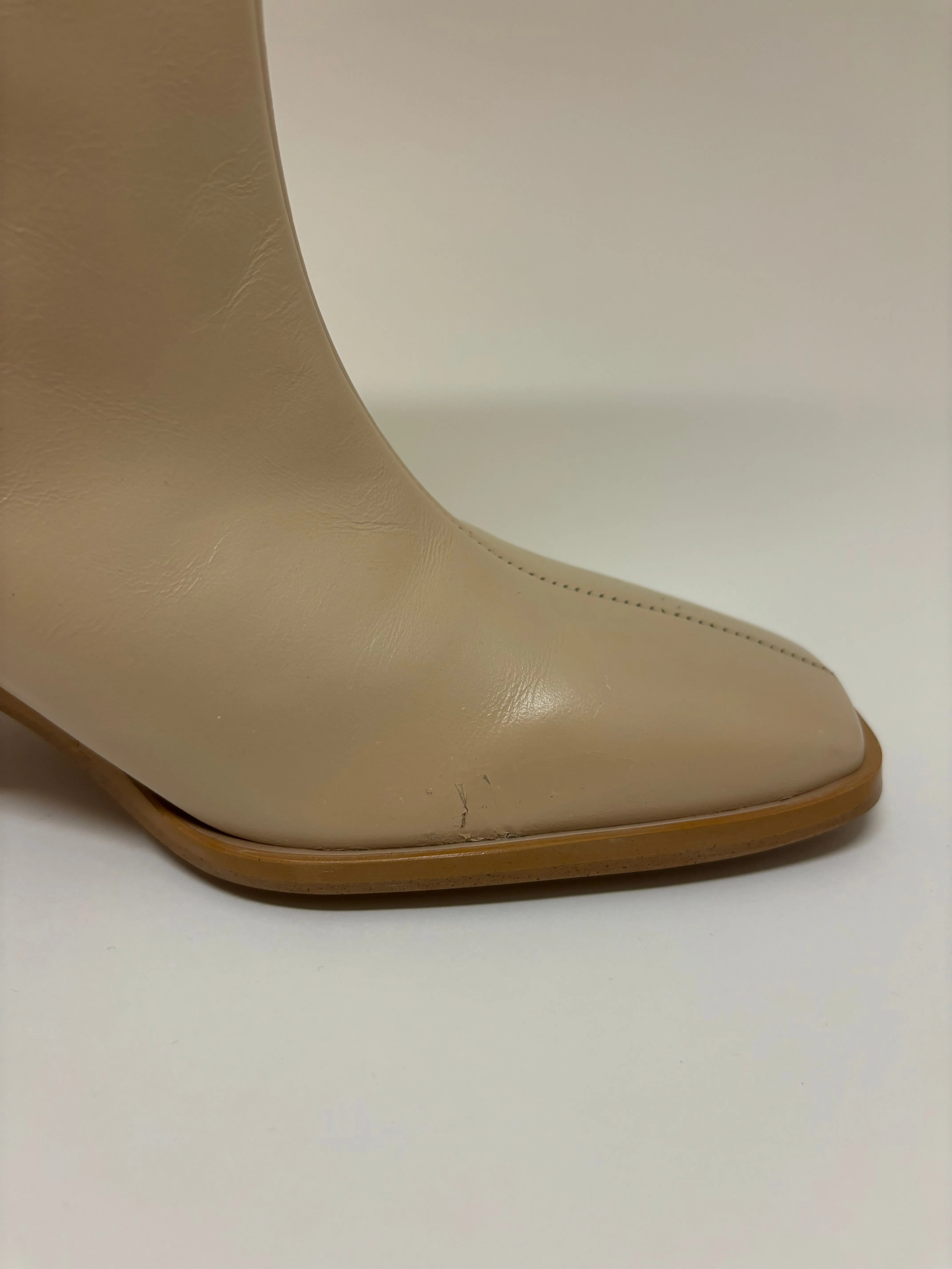 Second Hand Lorca Cream Boot 38 sold by Maguire Shoes product image thumbnail 4