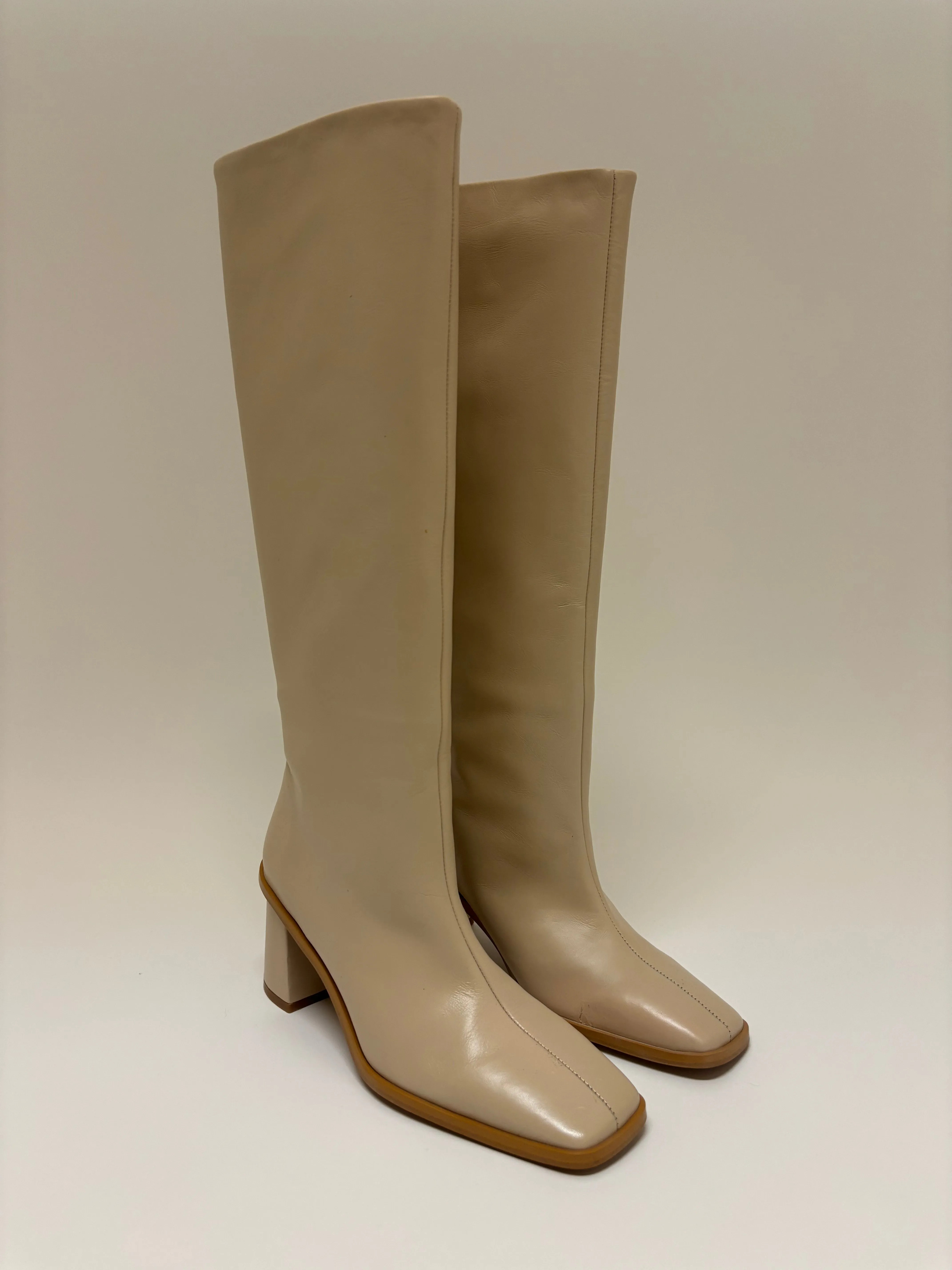 Second Hand Lorca Cream Boot 38 sold by Maguire Shoes product image thumbnail 3
