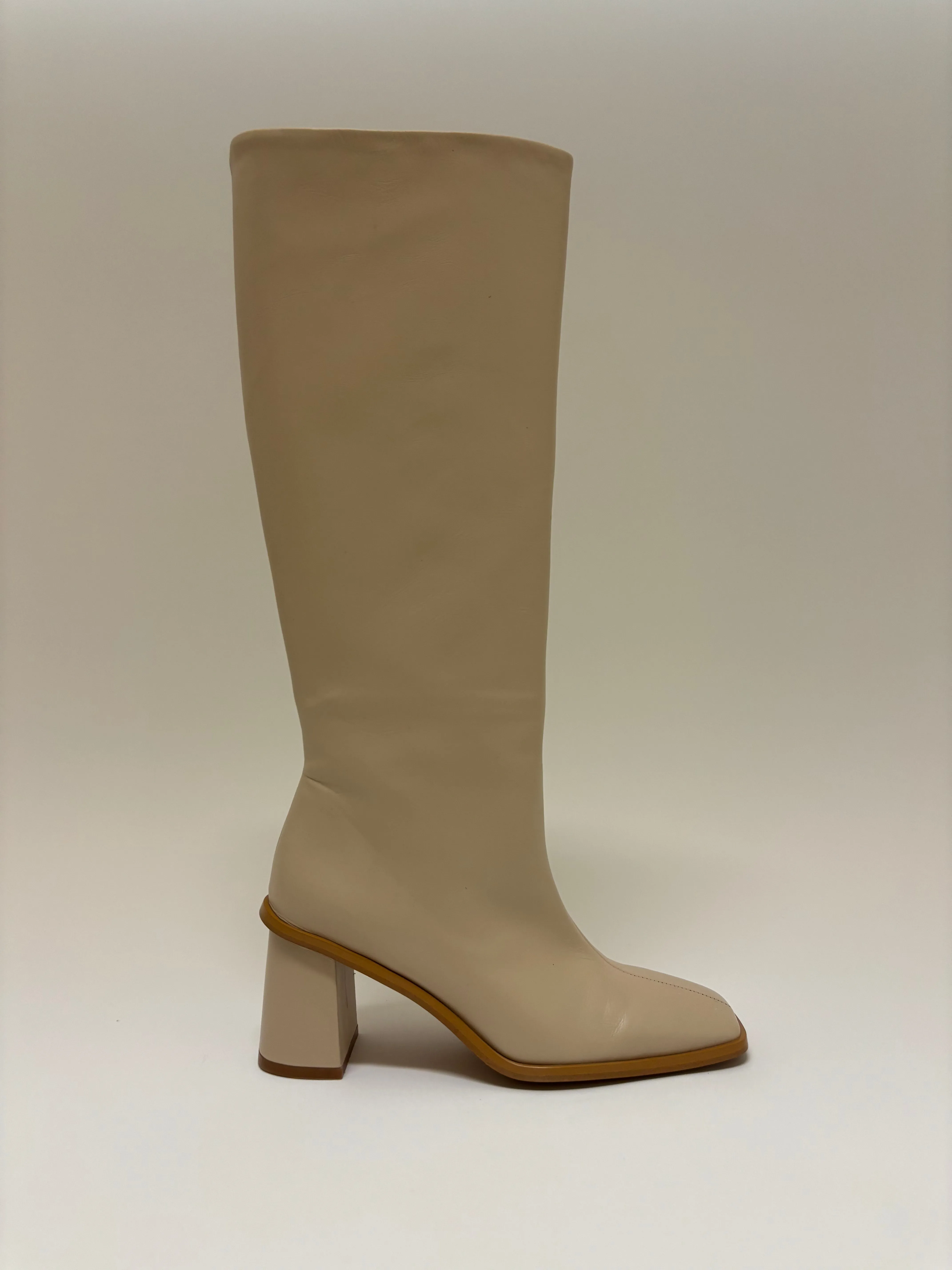Second Hand Lorca Cream Boot 38 sold by Maguire Shoes product image thumbnail 2