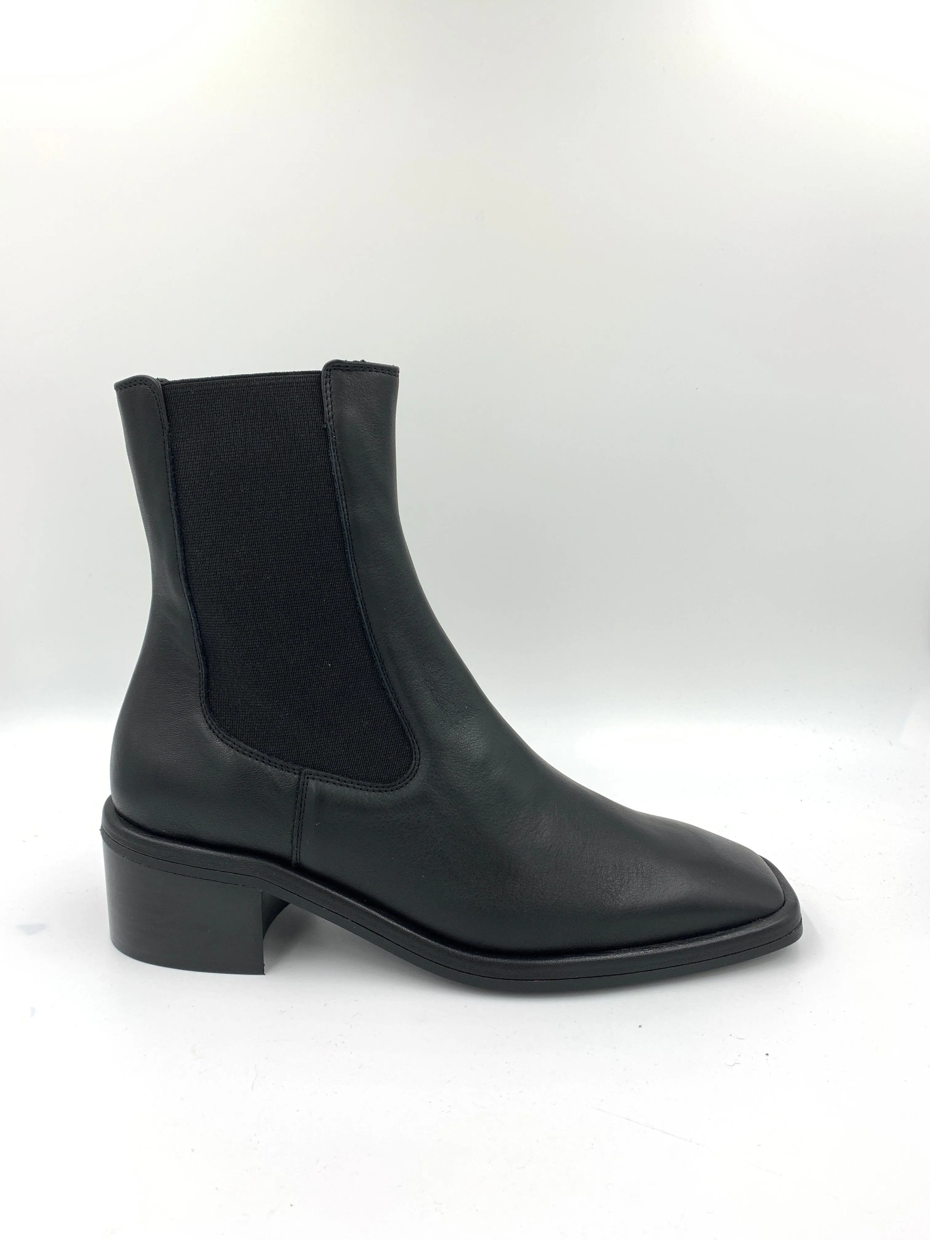 Imperfect Morella Black Boot sold by Maguire Shoes product image thumbnail 2