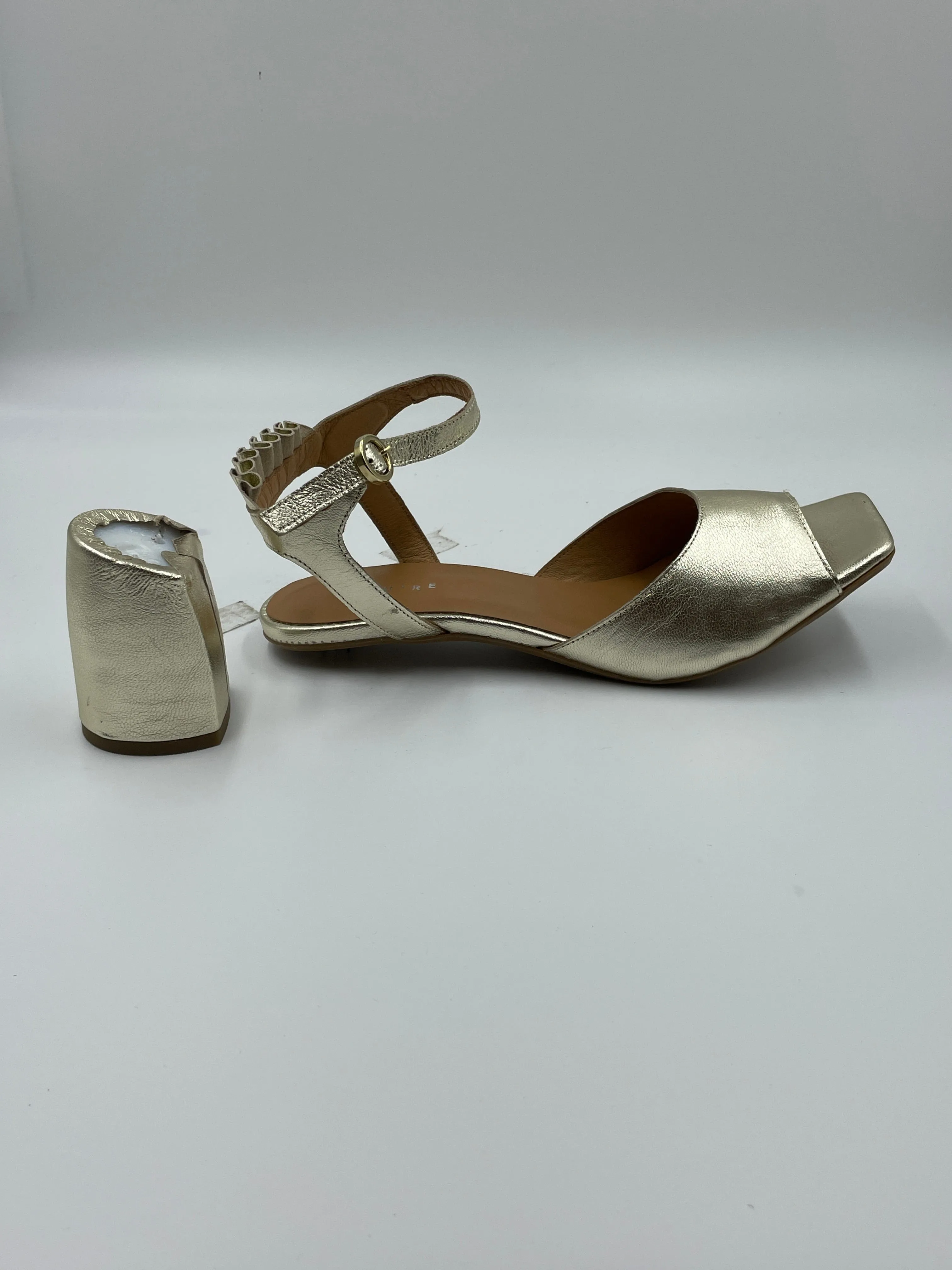 Imperfect Zamora Gold Heel sold by Maguire Shoes product image thumbnail 3