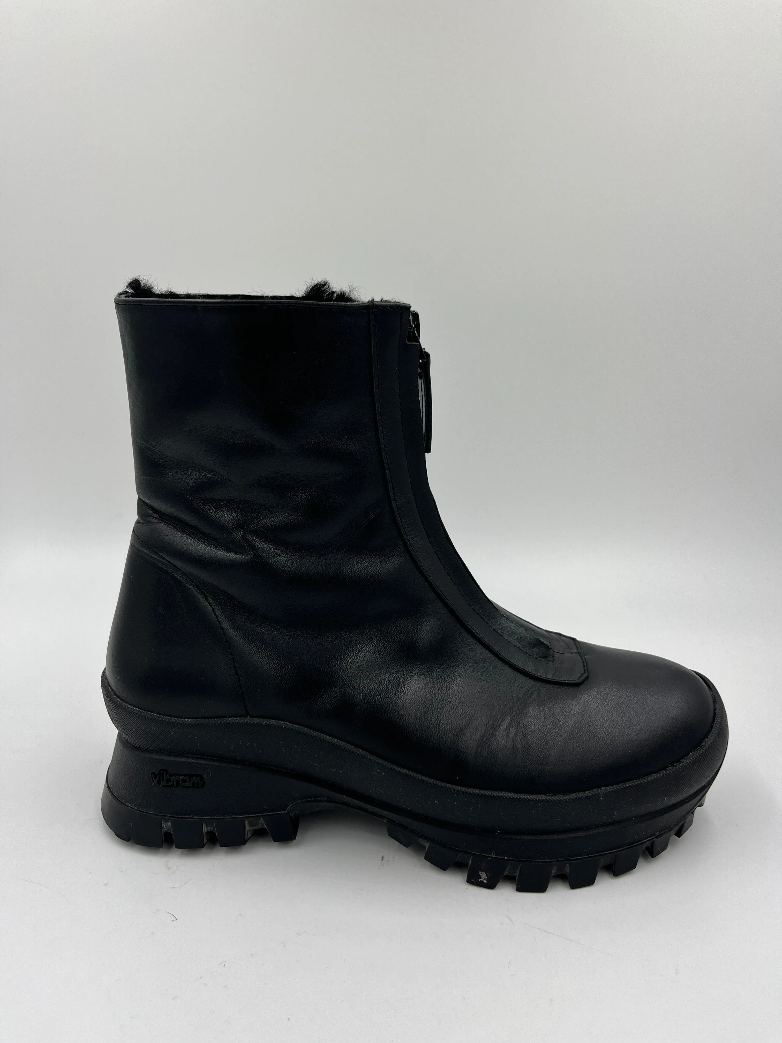 Second Hand Estrella Black Winter Boot 36 sold by Maguire Shoes product image thumbnail 2
