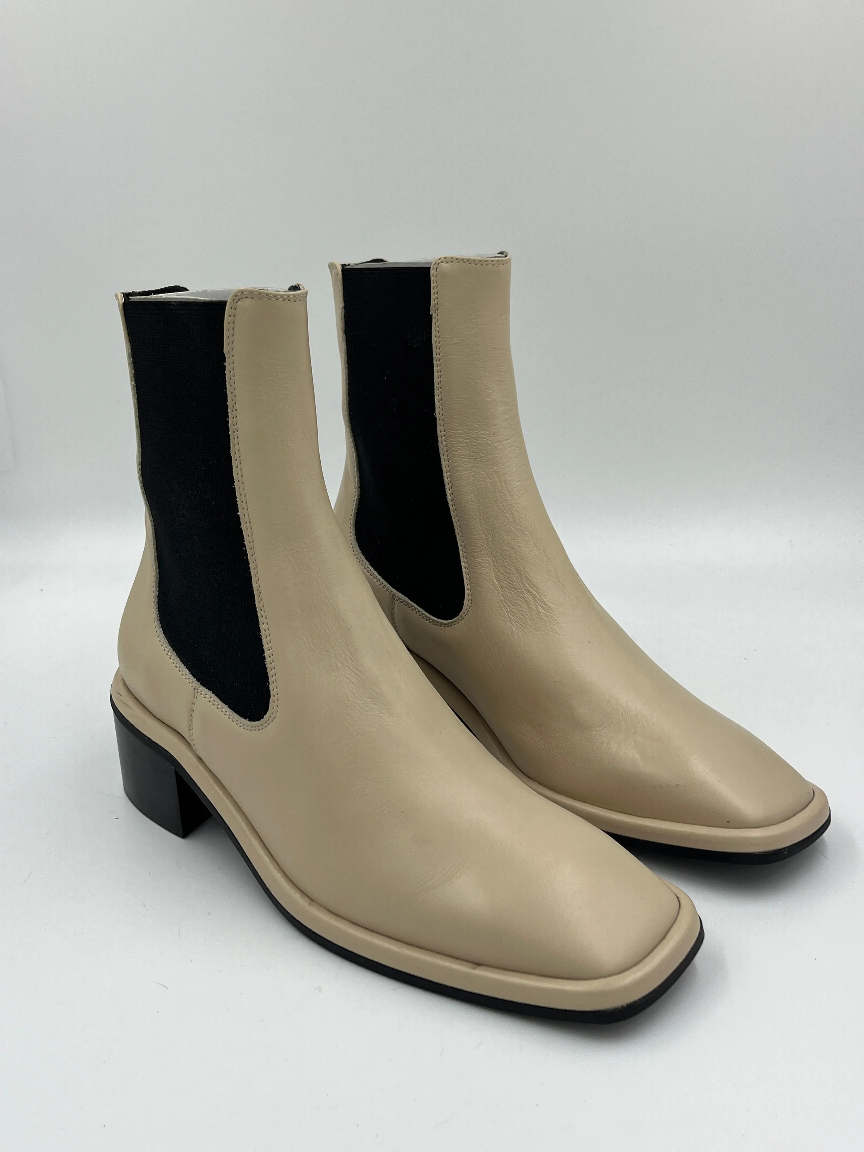 Second Hand Morella Beige Boot 37 sold by Maguire Shoes product image thumbnail 2