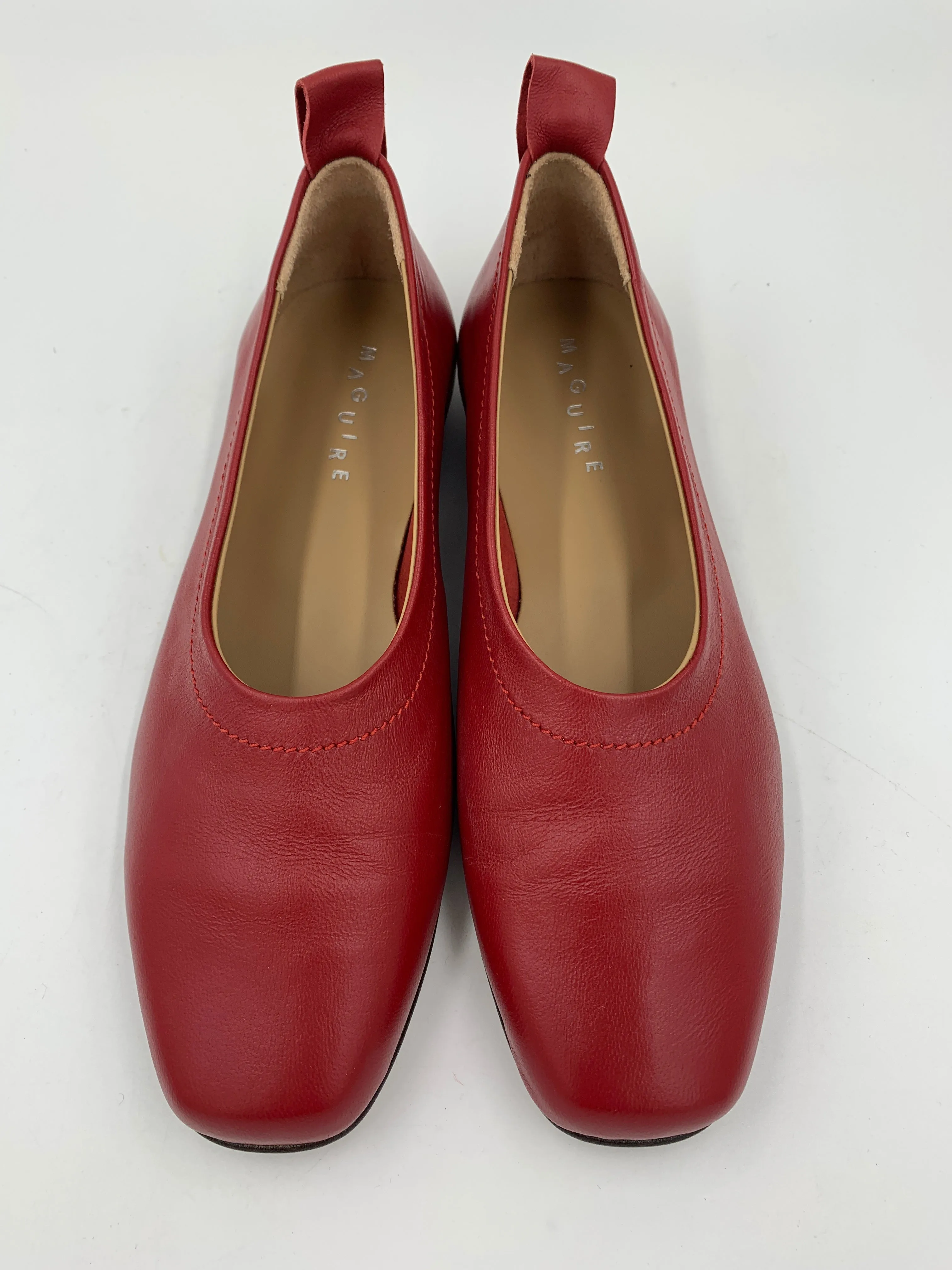 Floor Model Velada Vino sold by Maguire Shoes product image thumbnail 2