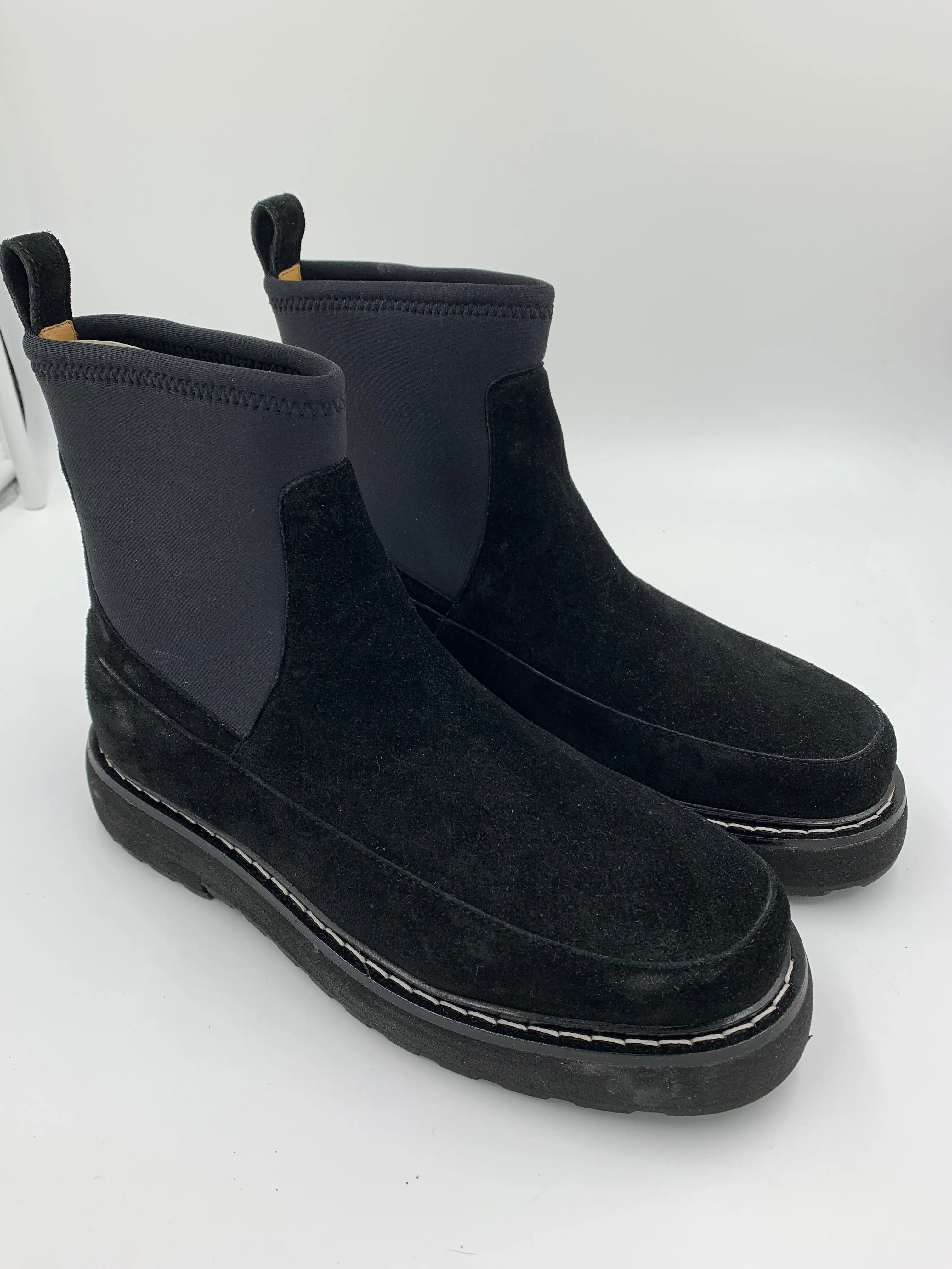 Sample Black Chelsea Boot Unlined 39 sold by Maguire Shoes product image thumbnail 2