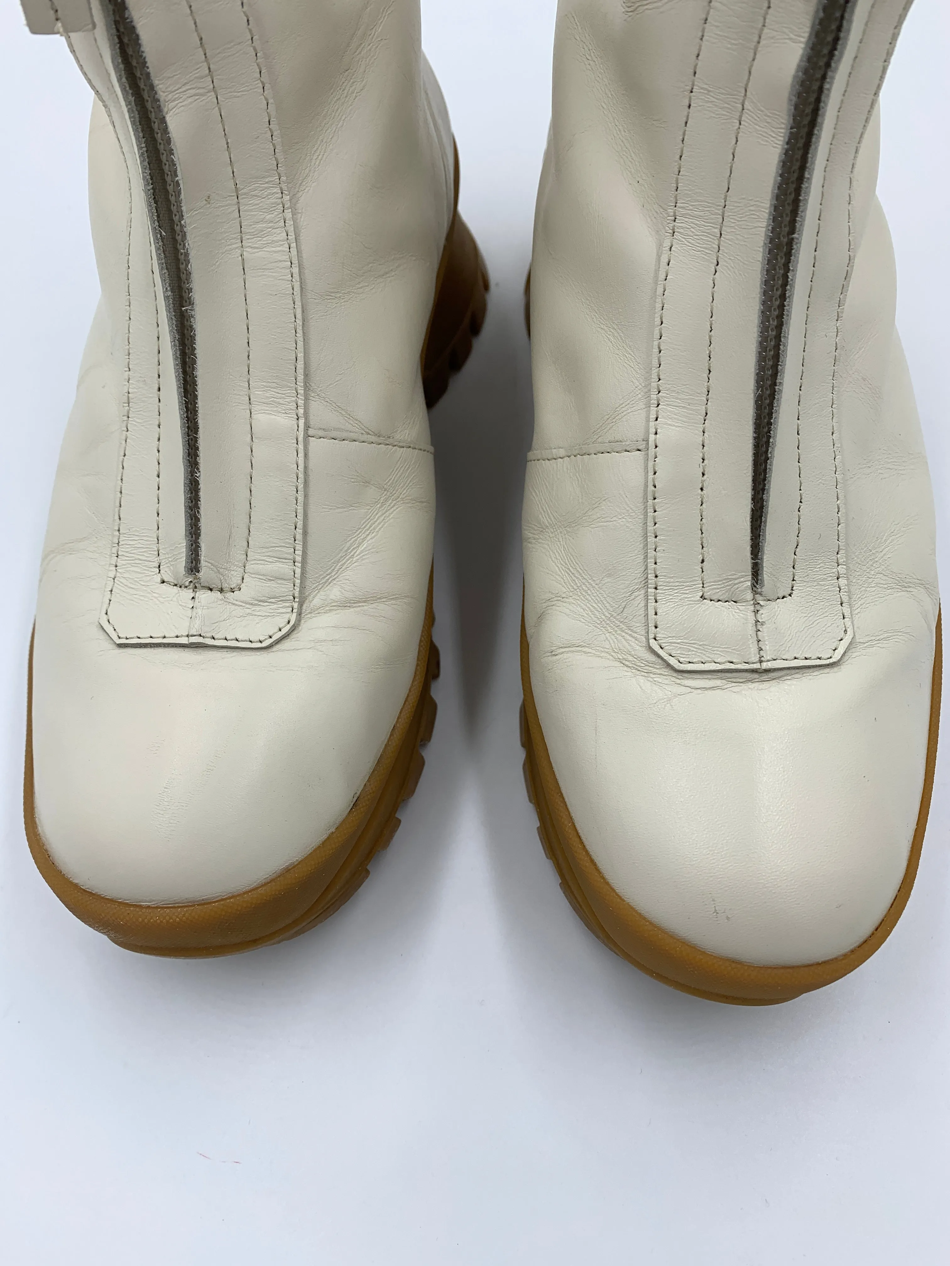 Second Hand Estrella Cream 37 sold by Maguire Shoes product image thumbnail 3