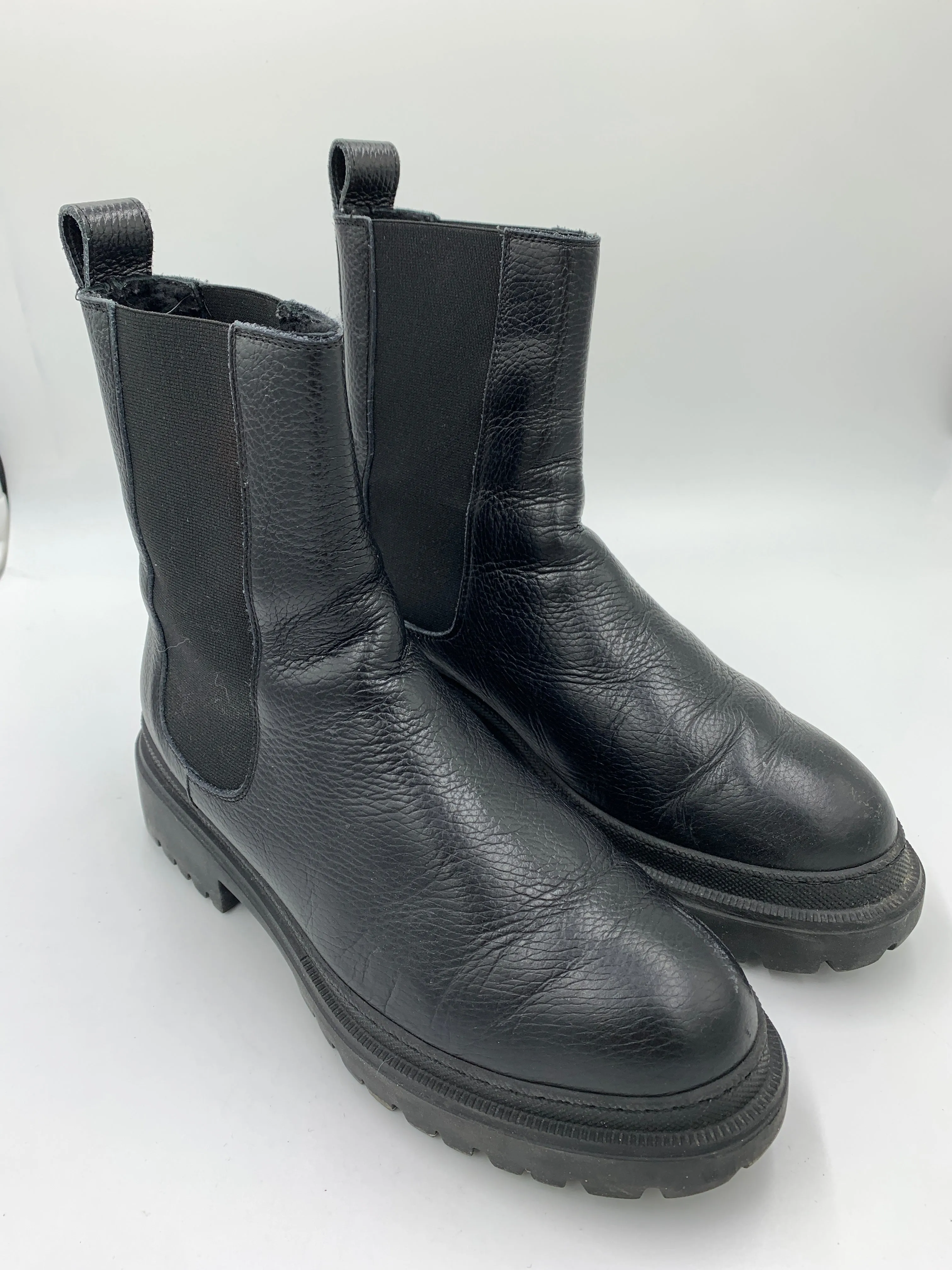 Second Hand Cortina Black 41 sold by Maguire Shoes product image thumbnail 2