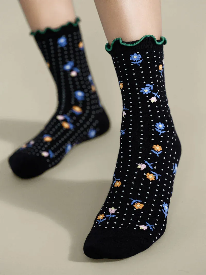 Dottie Floral Crew Black sold by Maguire Shoes
