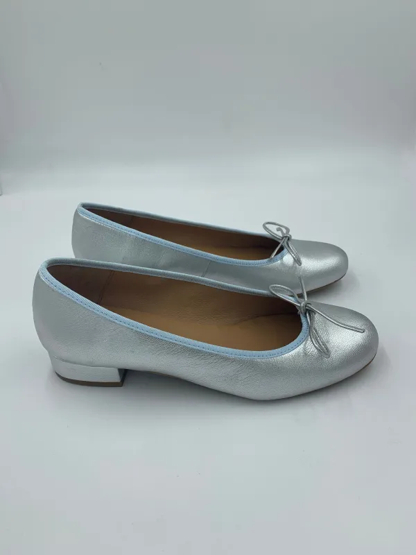 Sample Covelo Silver 38 sold by Maguire Shoes