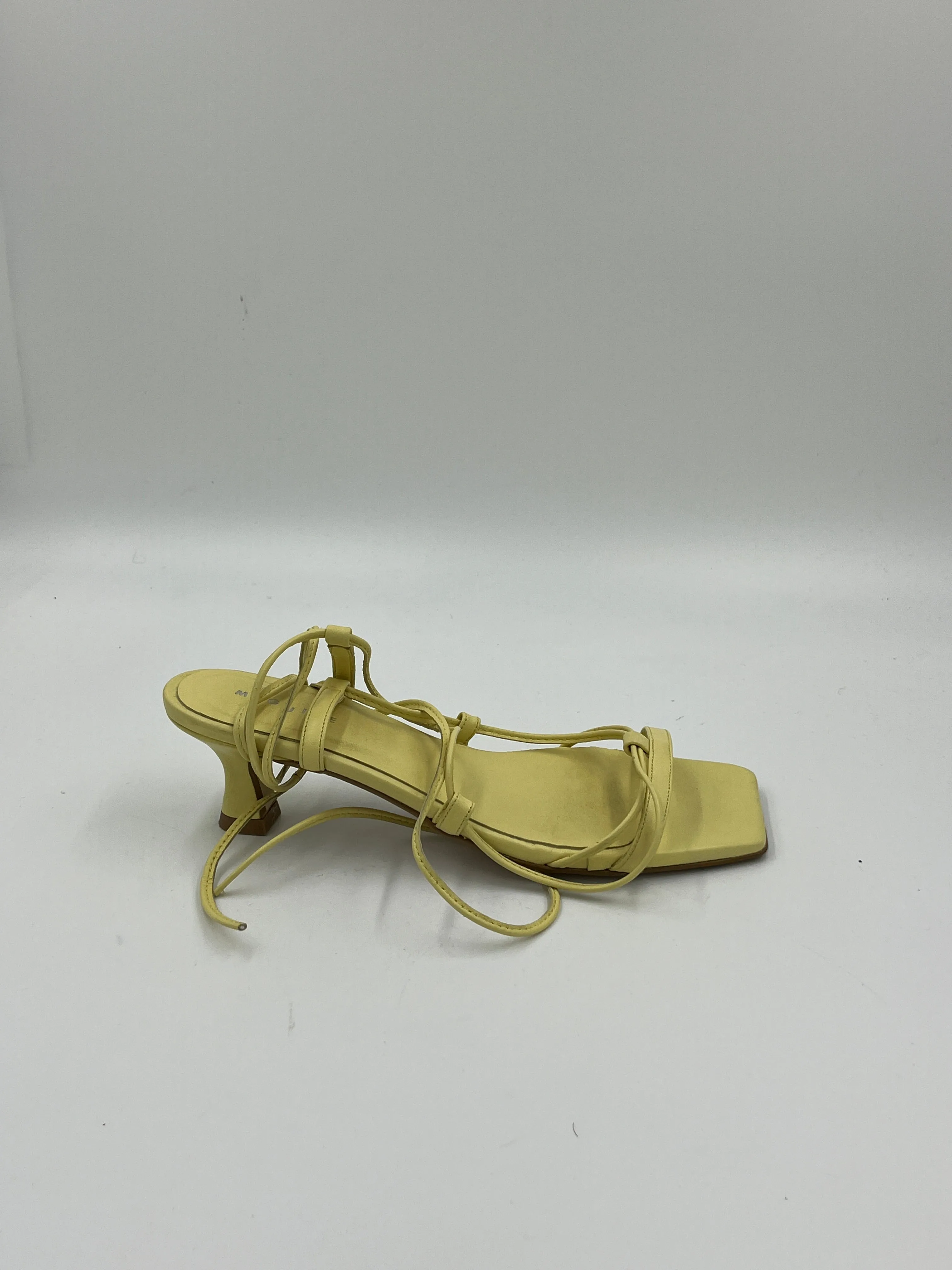 Second Hand Livia Banana Heel 37 sold by Maguire Shoes product image thumbnail 2