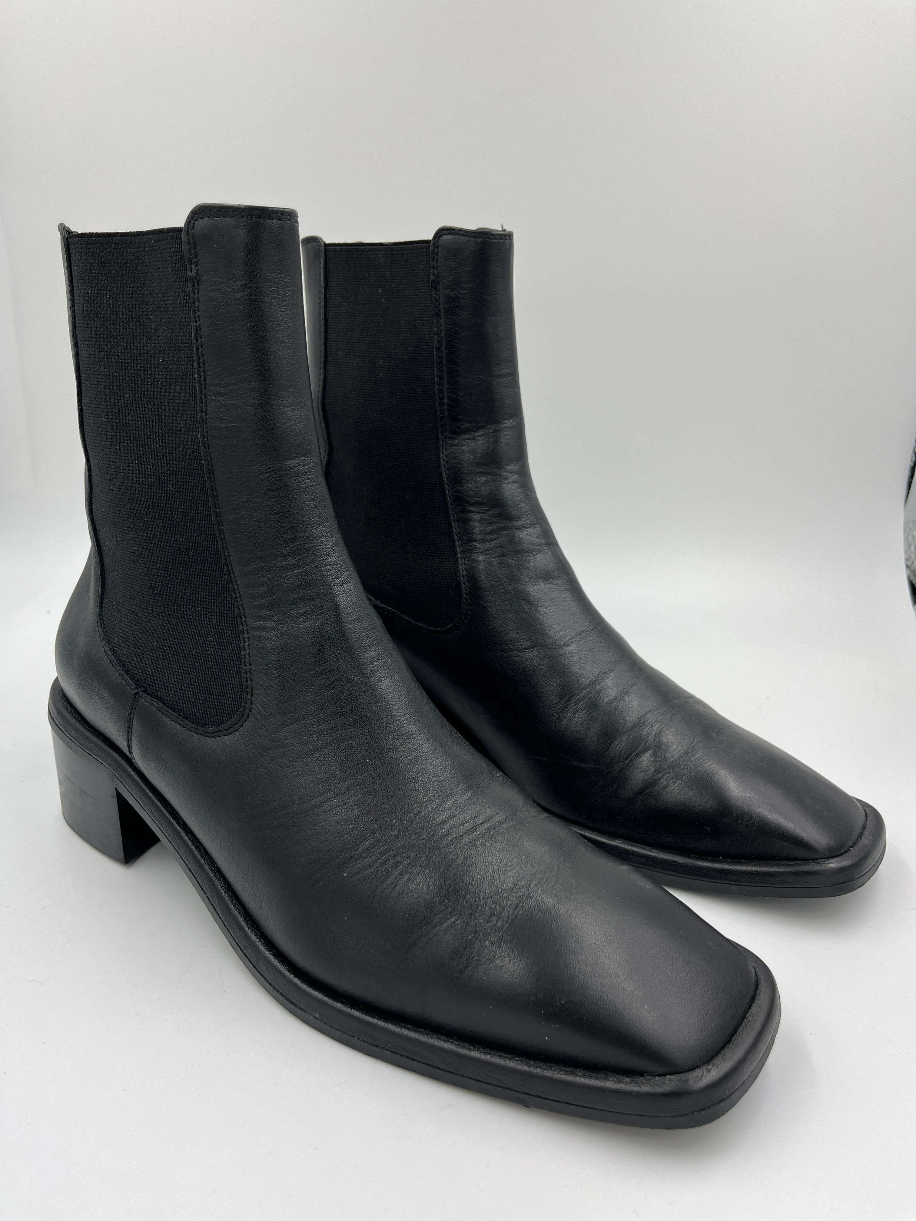 Second Hand Morella Black Boot 41 sold by Maguire Shoes product image thumbnail 2