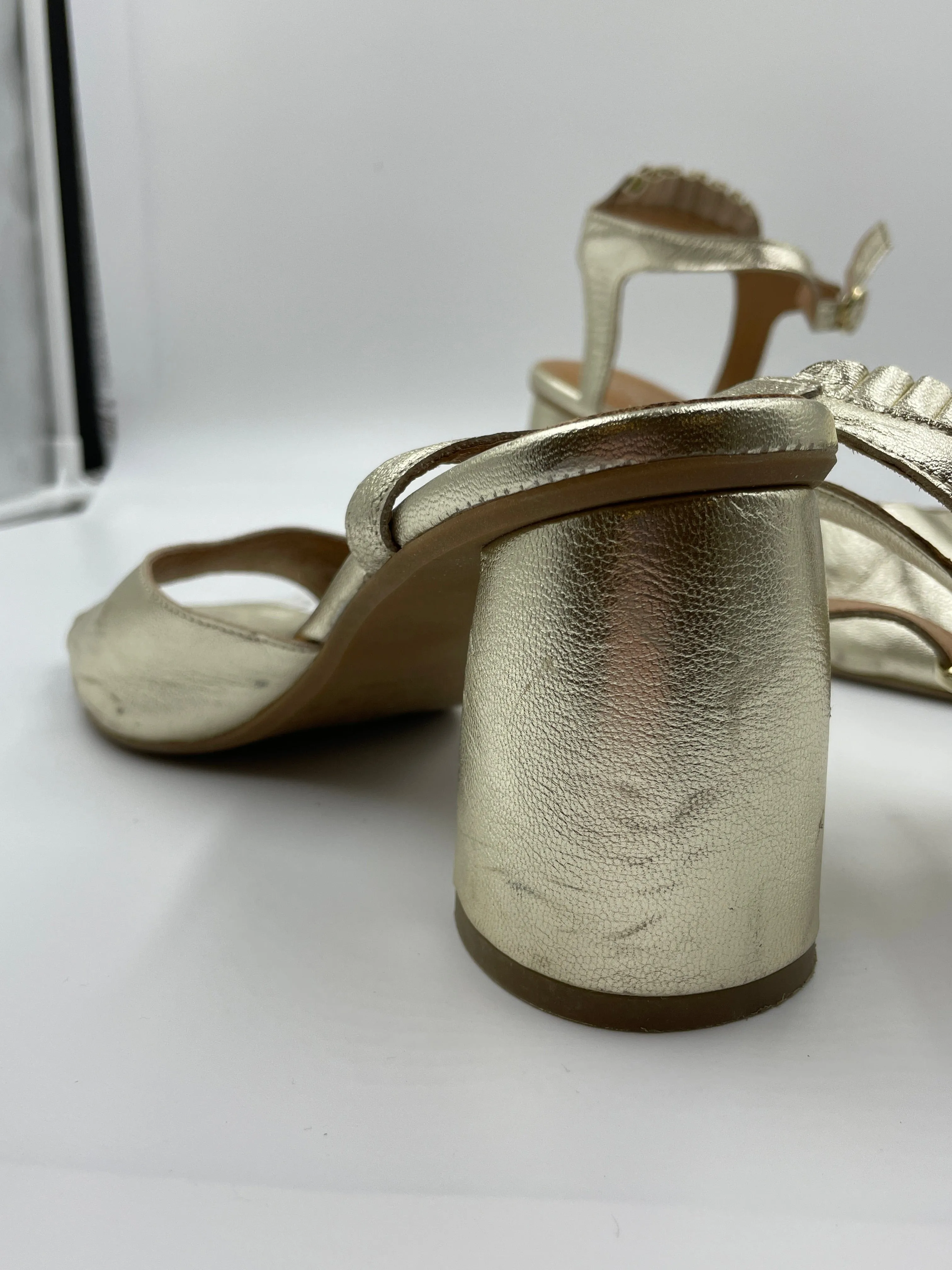 Imperfect Zamora Gold Heel sold by Maguire Shoes product image thumbnail 3