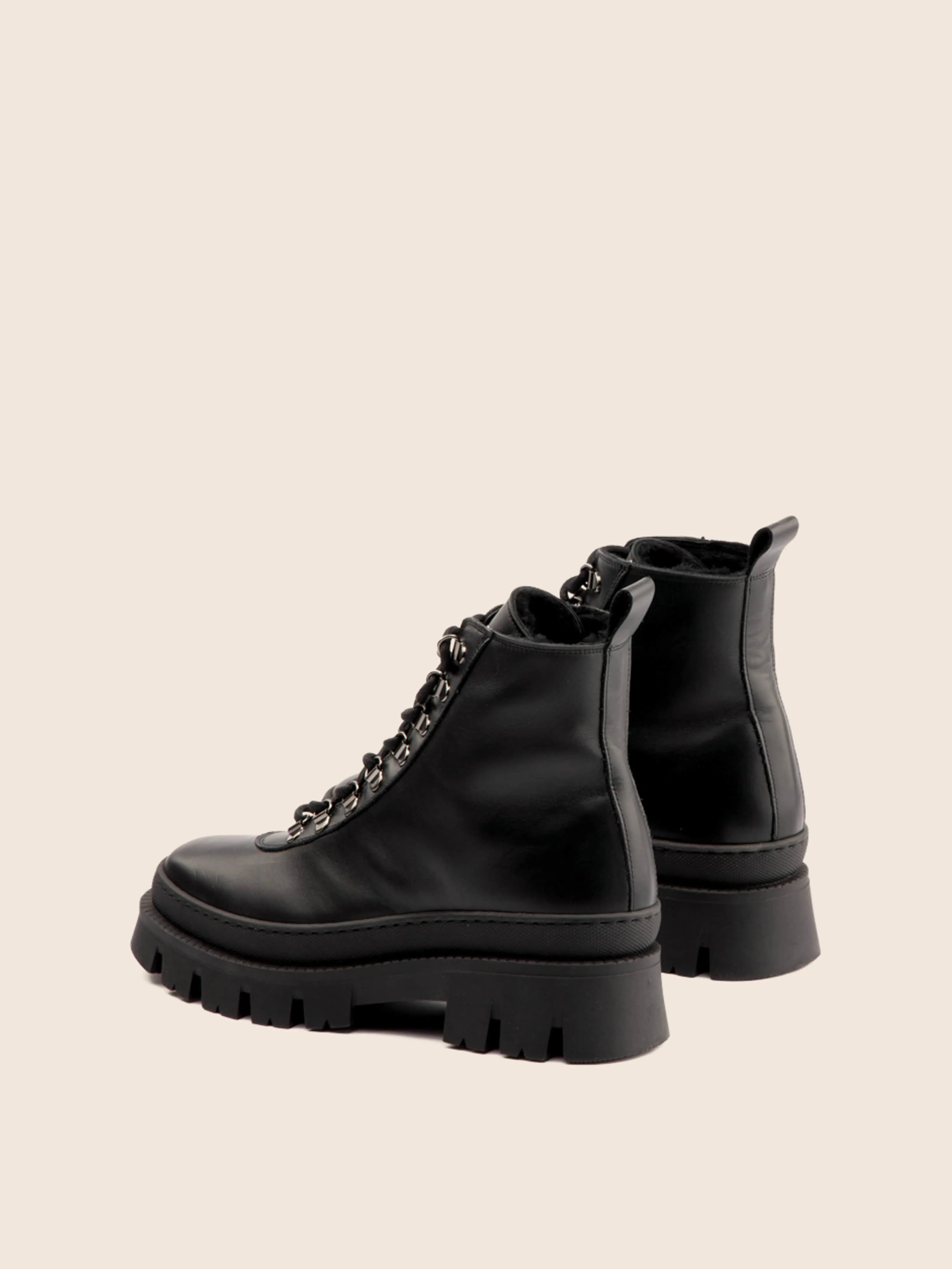 Imperfect Bormio Black Winter Boot - Old version sold by Maguire Shoes product image thumbnail 4