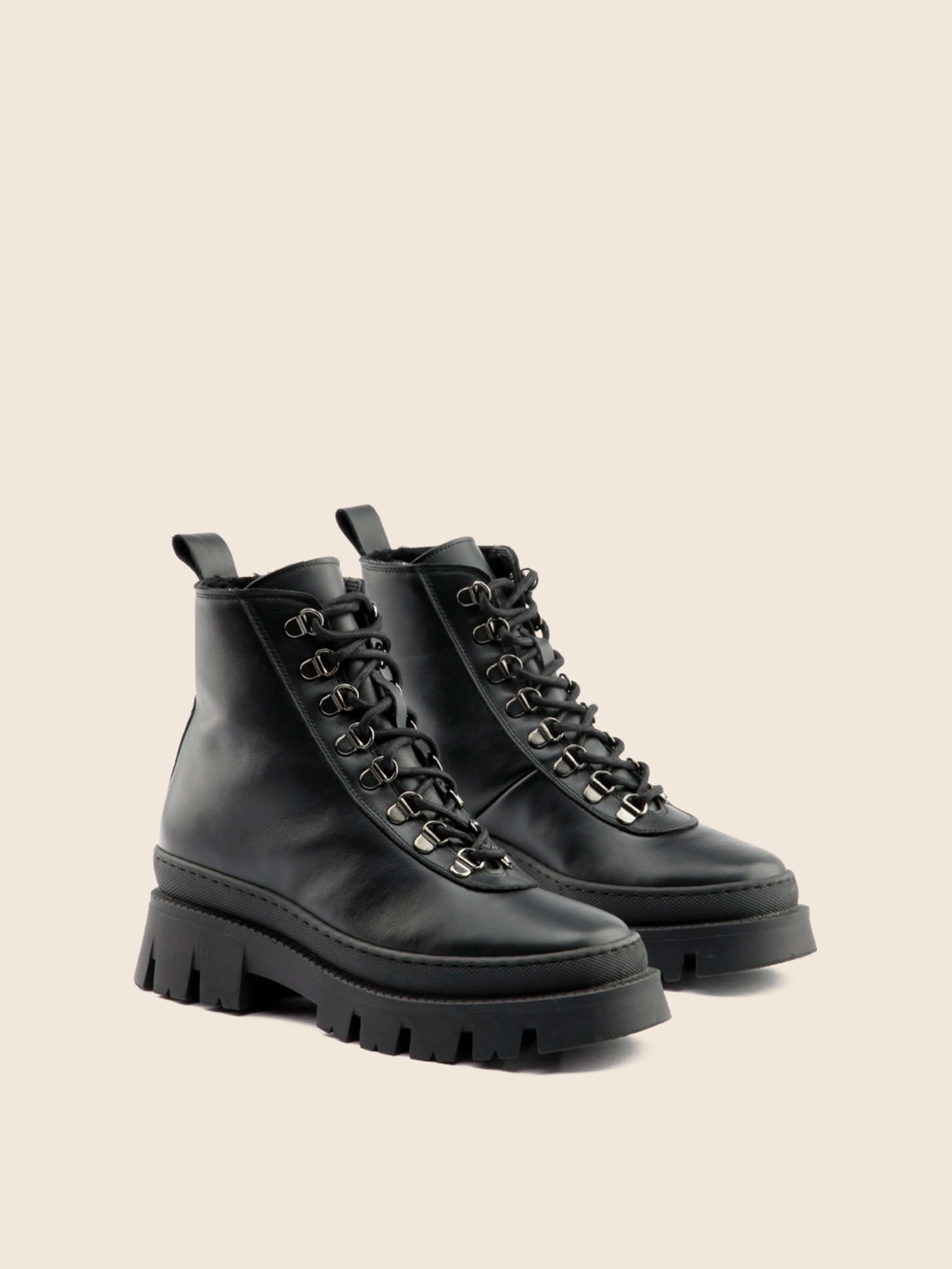Imperfect Bormio Black Winter Boot - Old version sold by Maguire Shoes product image thumbnail 3