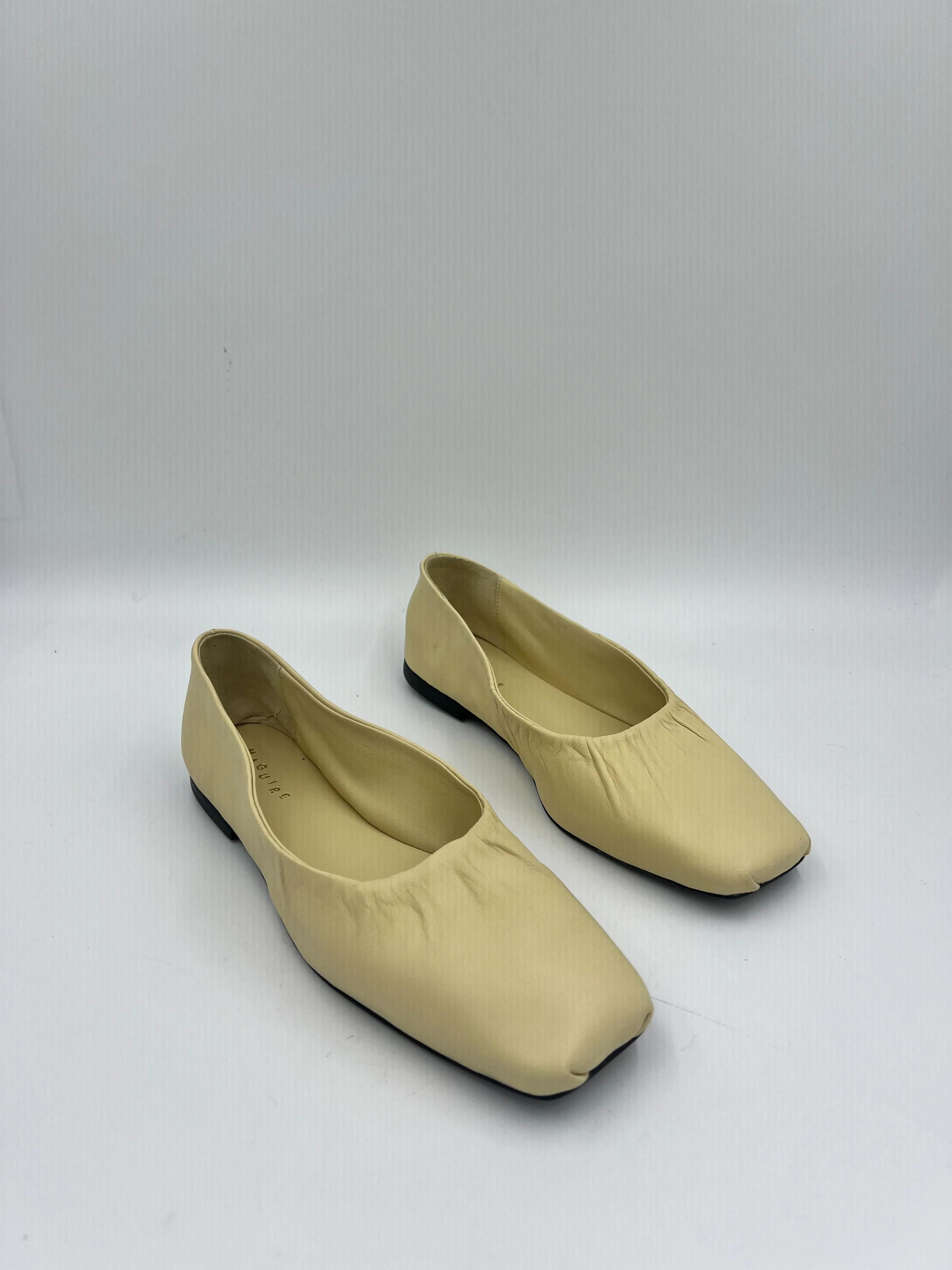Pinoso Butter Ballerina sold by Maguire Shoes product image thumbnail 4