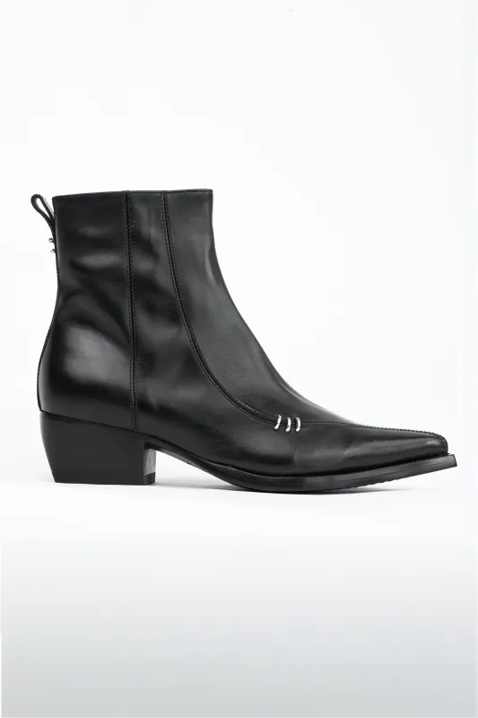 POINTED LEATHER BOOT - BLACK made by Kody Phillips