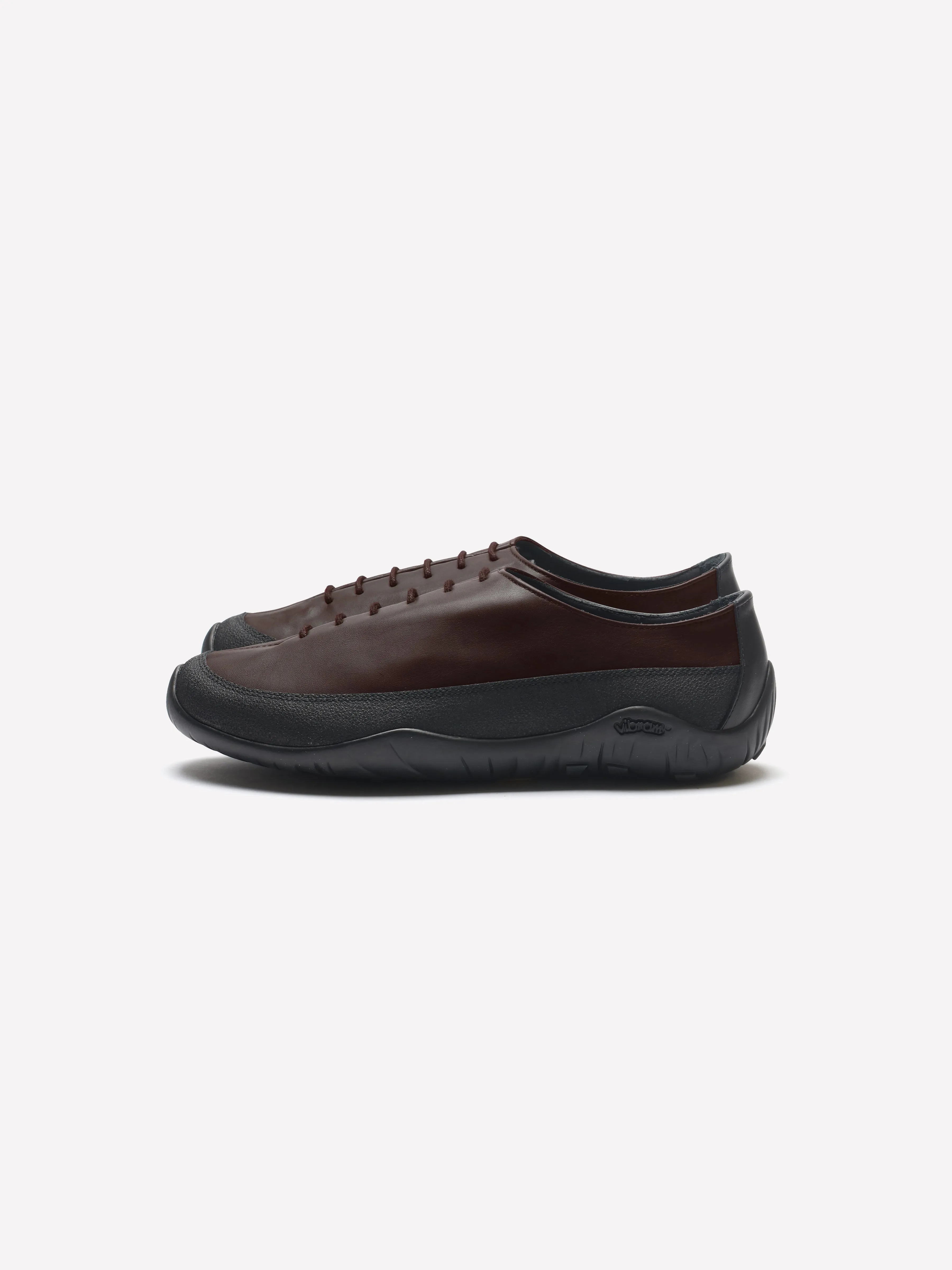 Wanderer - Plum Leather sold by Tarvas Footwear