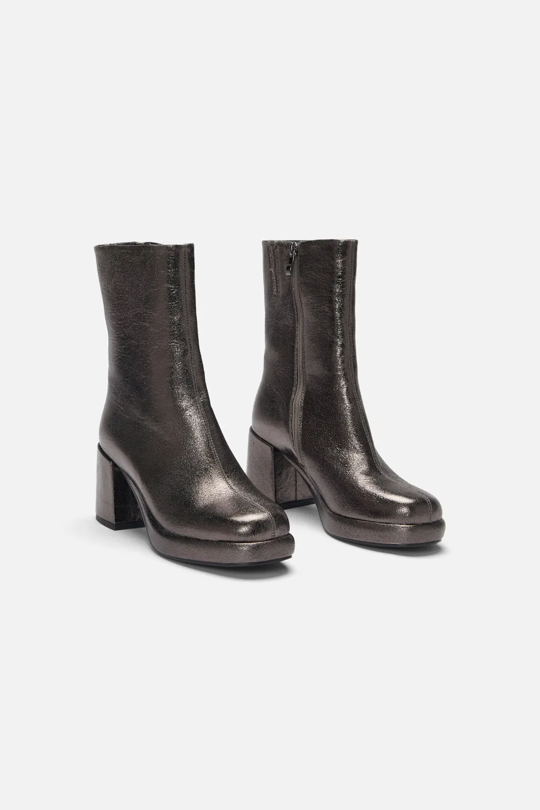 Metallic Boot sold by Princess Highway