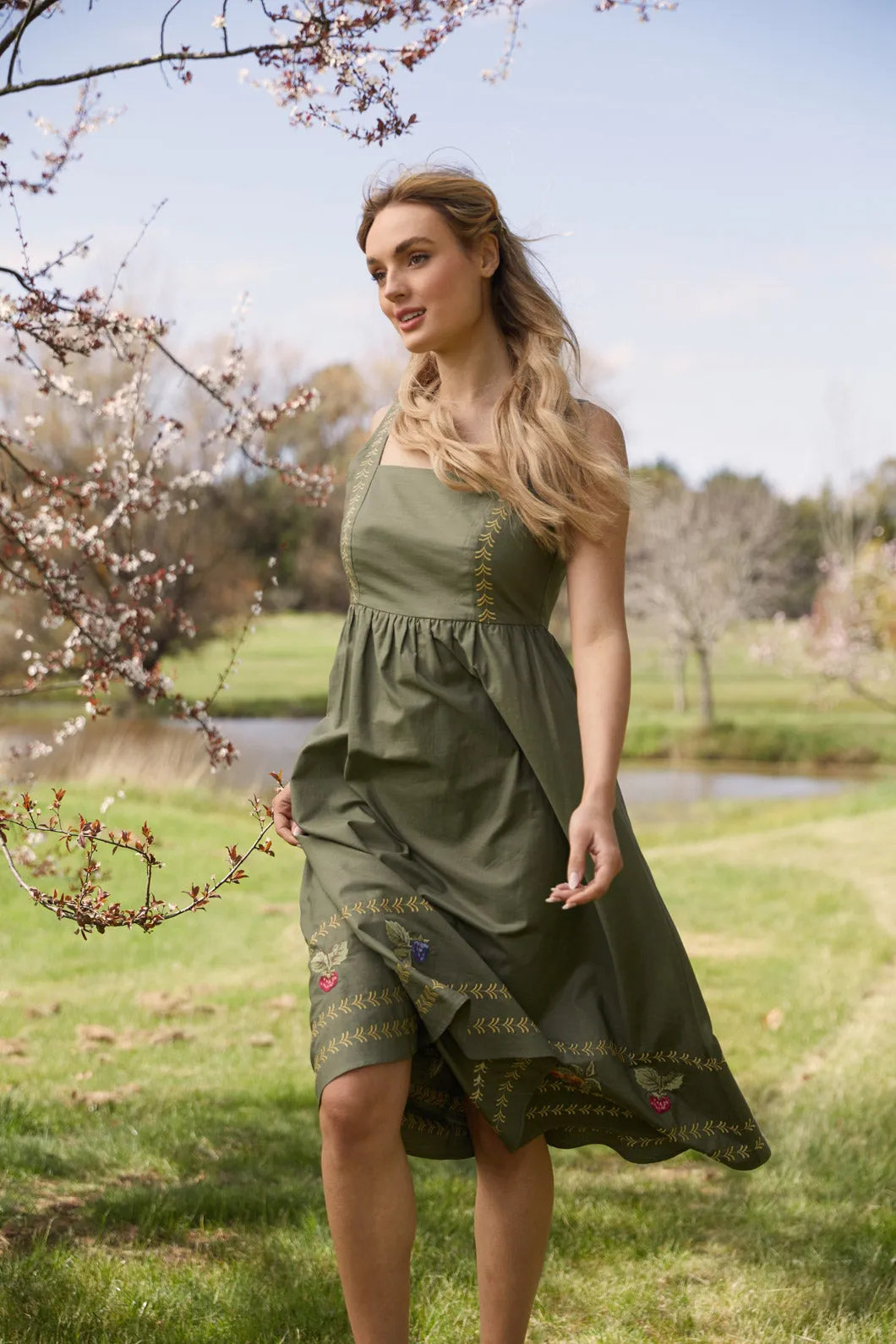 Fruit & Vine Dress sold by Princess Highway product image thumbnail 3