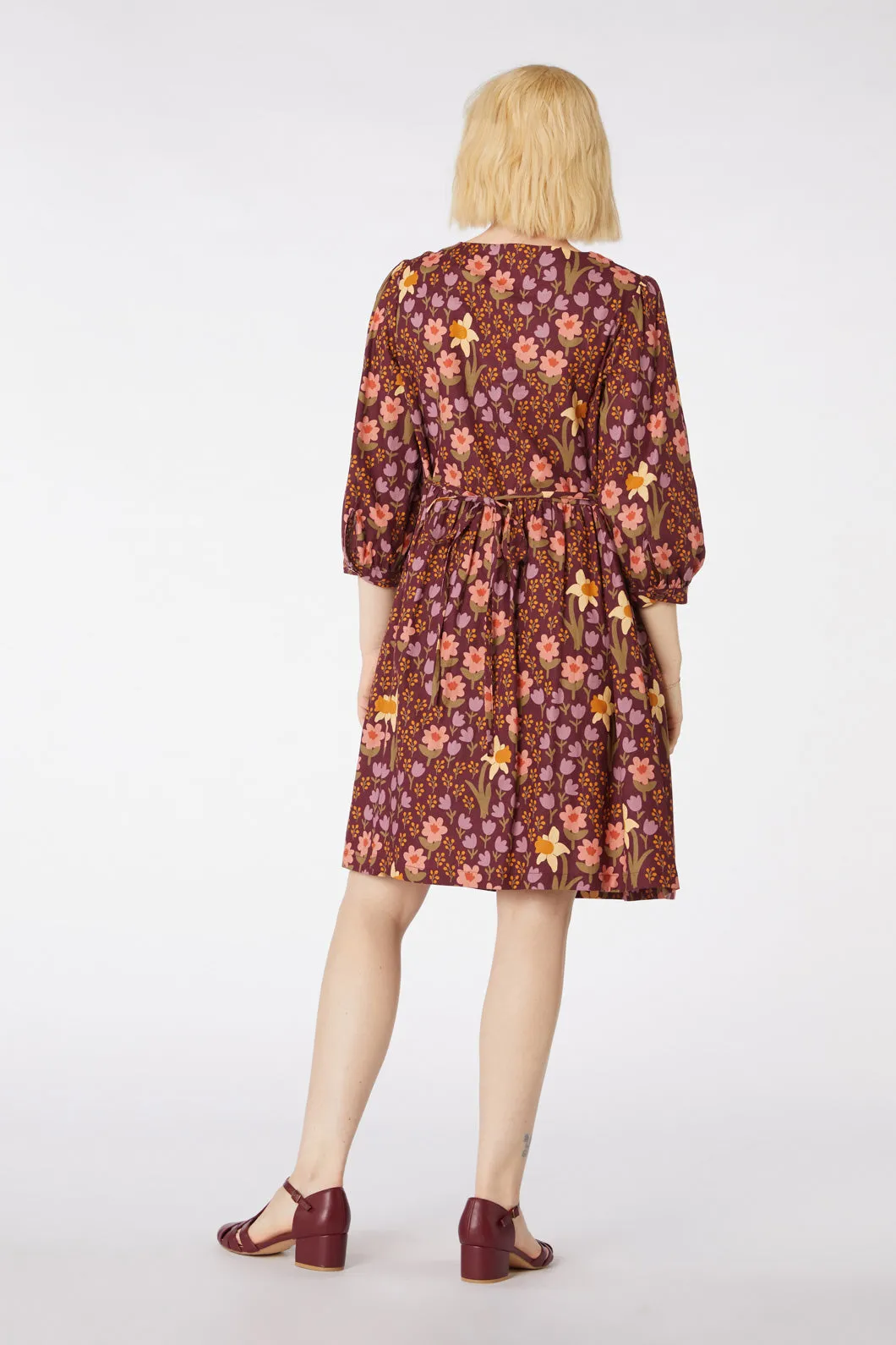 Winona Flower Dress sold by Princess Highway product image thumbnail 2