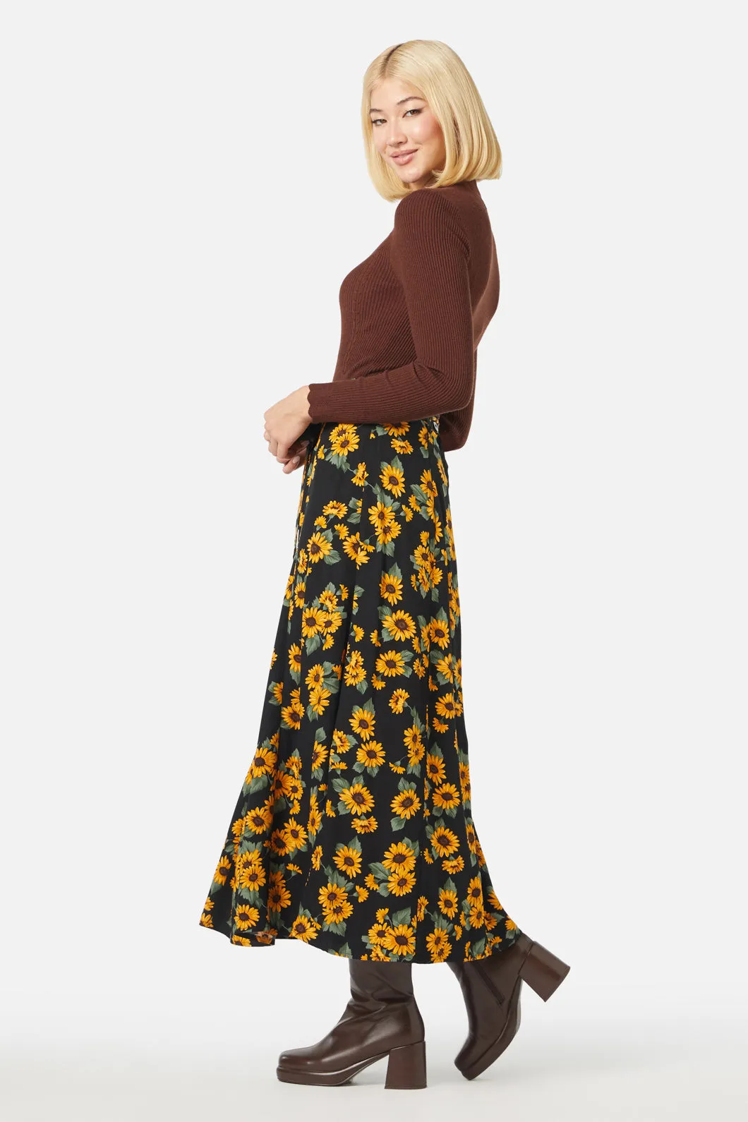 Winter Daisy Skirt sold by Princess Highway product image thumbnail 4