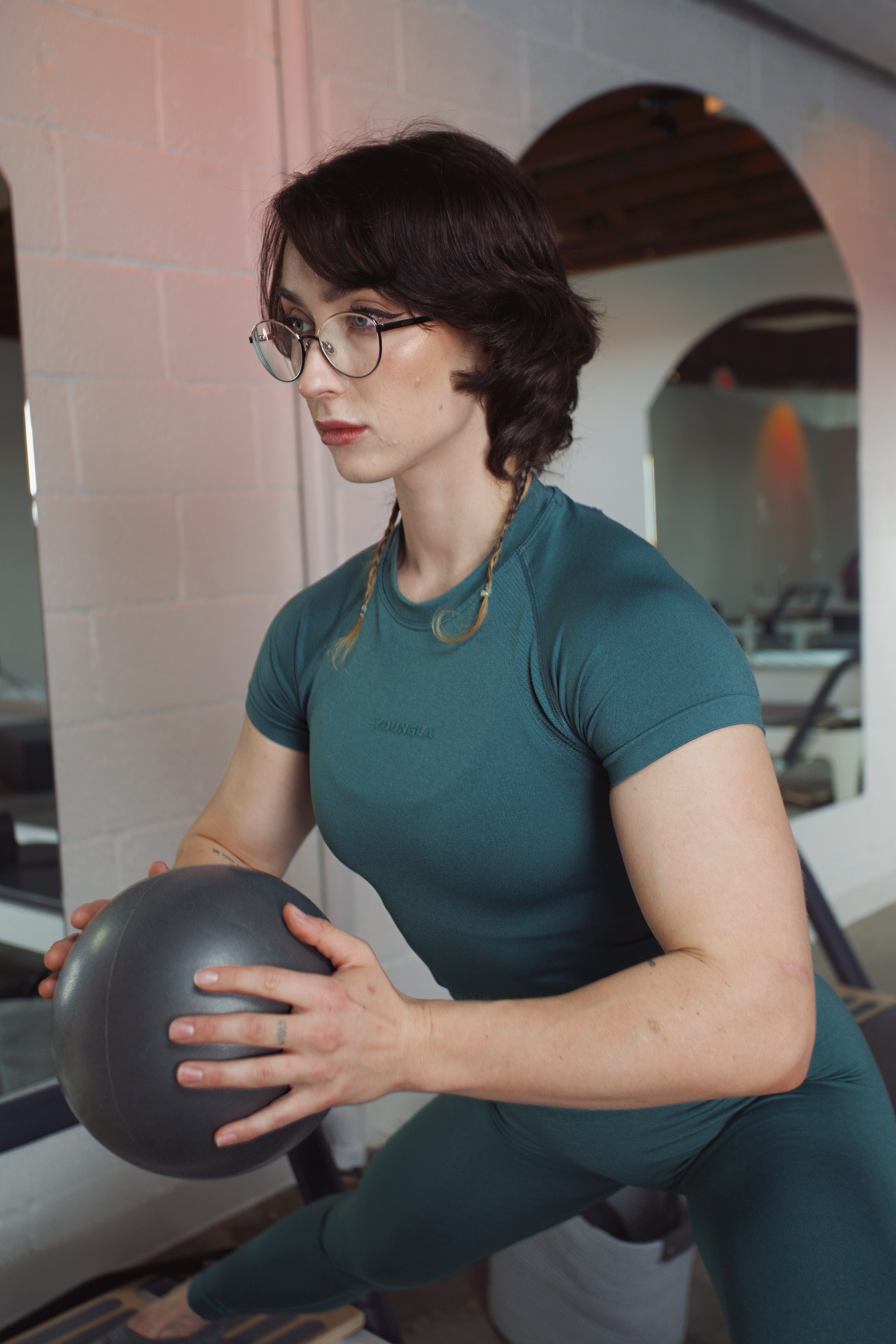 W446 Seamless Curve Compression Tee sold by YoungLA product image thumbnail 3