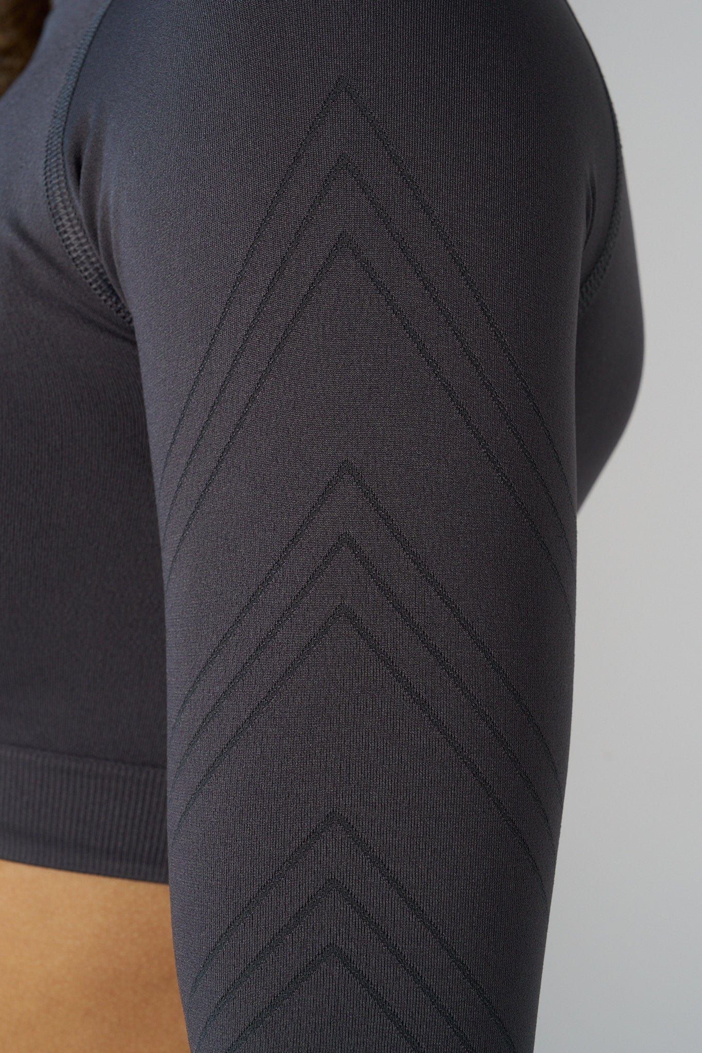 W445 Seamless Curve Longsleeve crop sold by YoungLA product image thumbnail 5